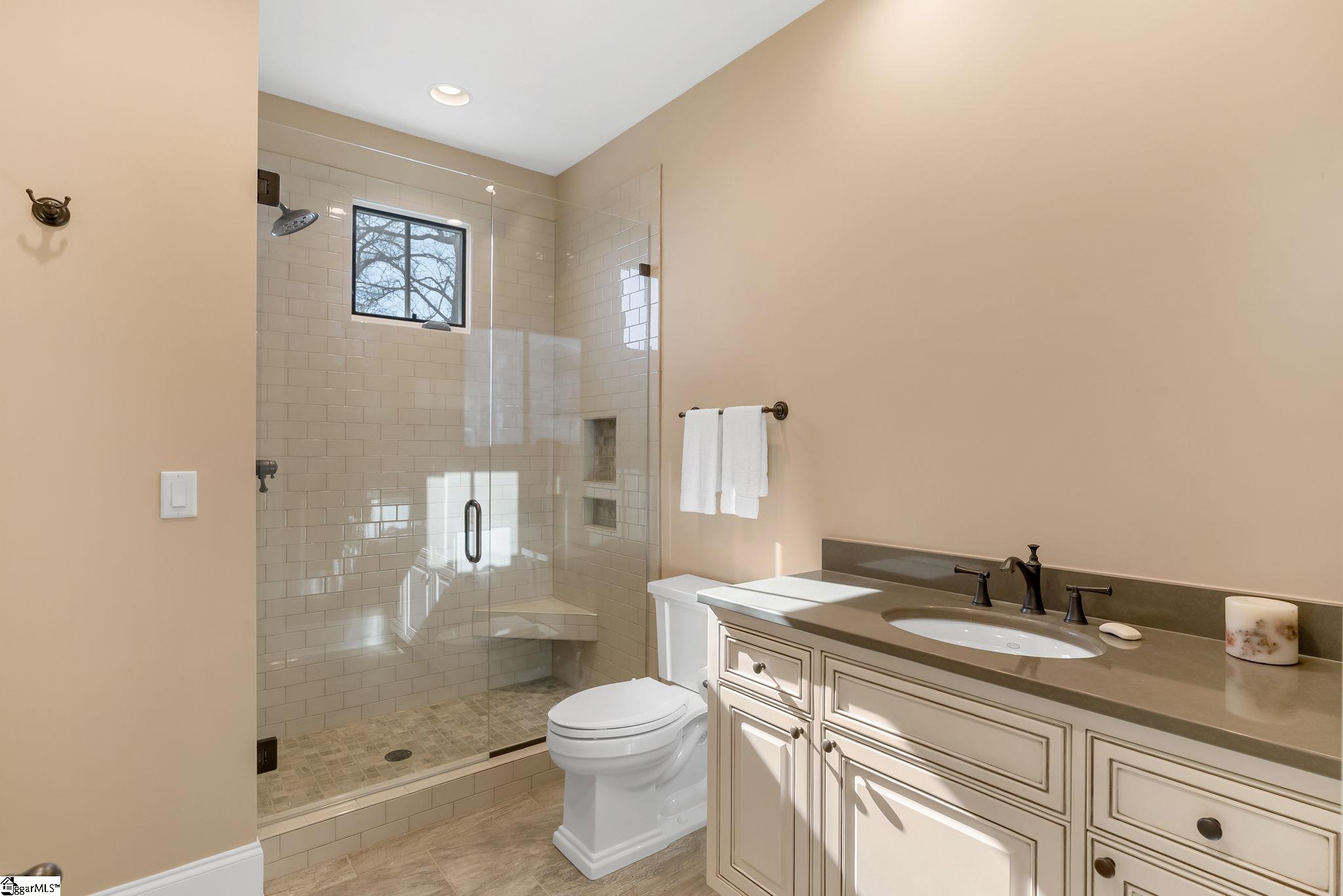 38 Falling Star Way Property Photo 35