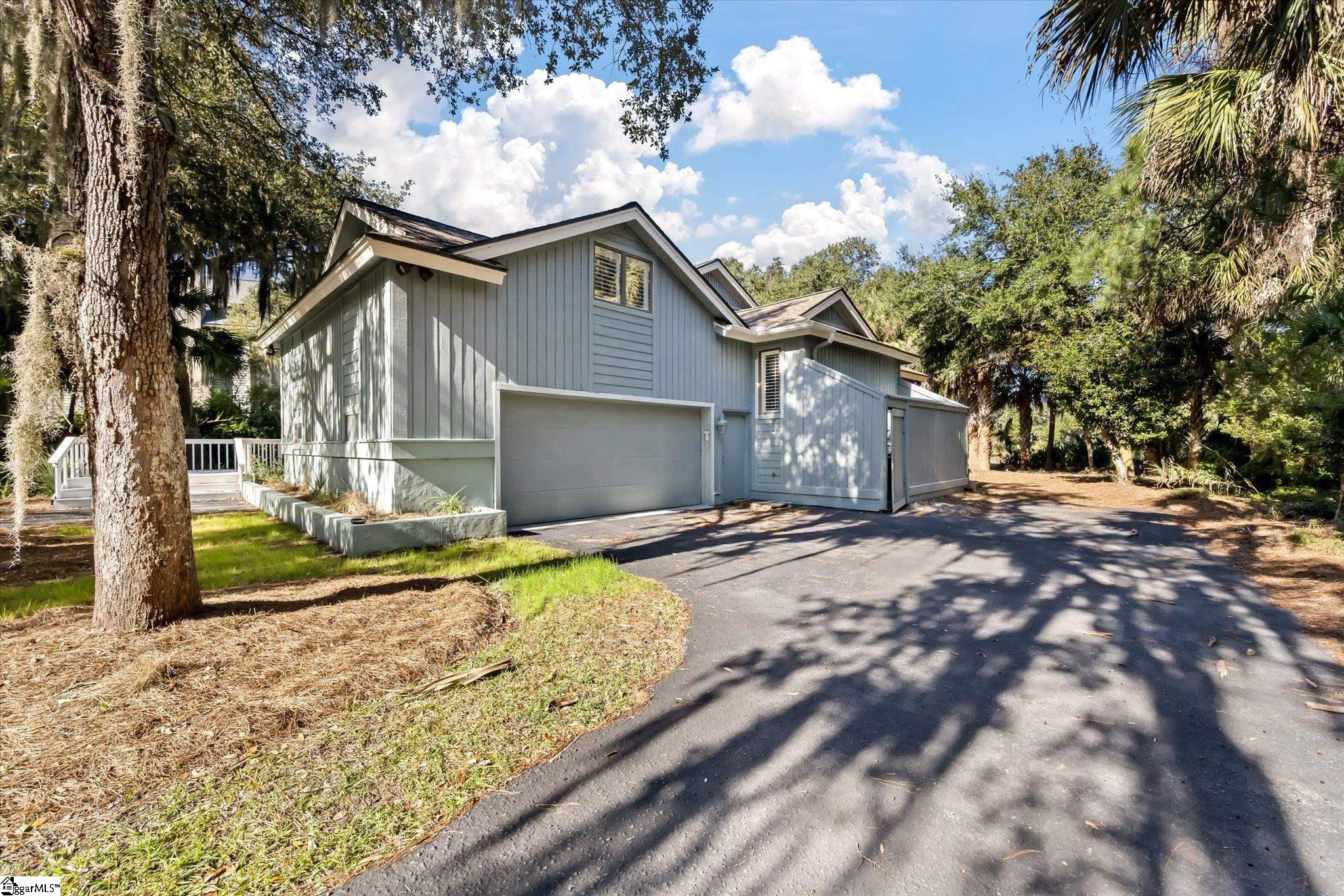 260 Doral Open Property Photo 3