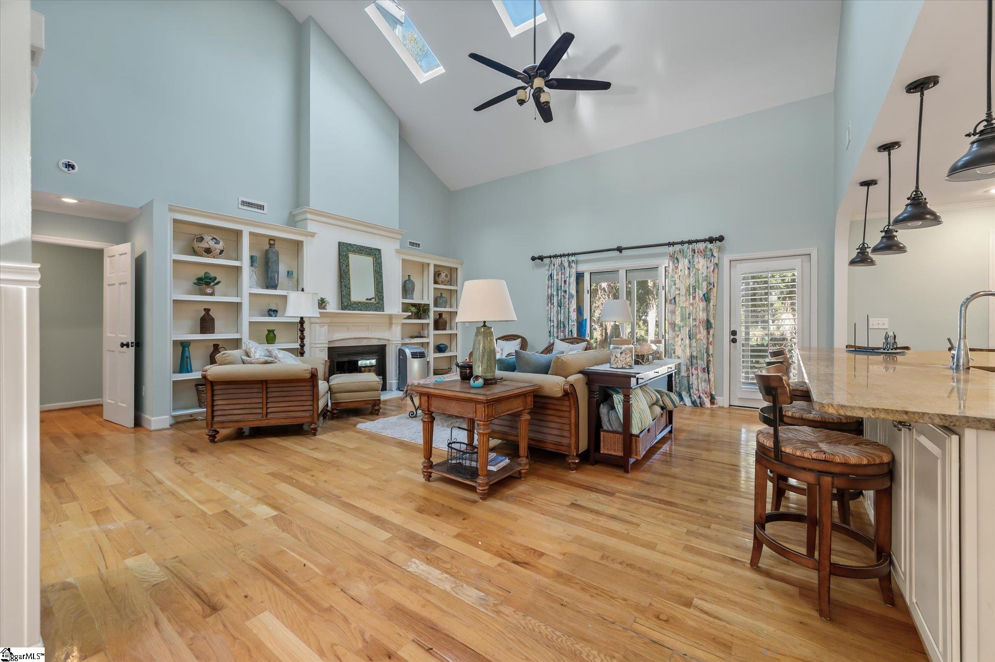 260 Doral Open Property Photo 5