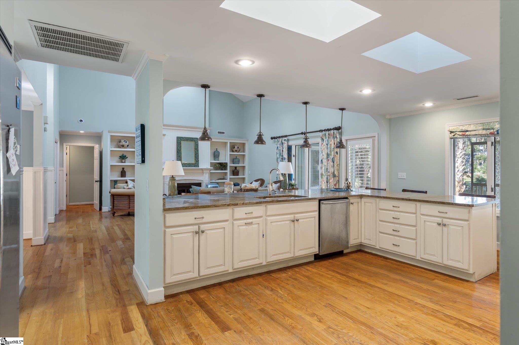 260 Doral Open Property Photo 10