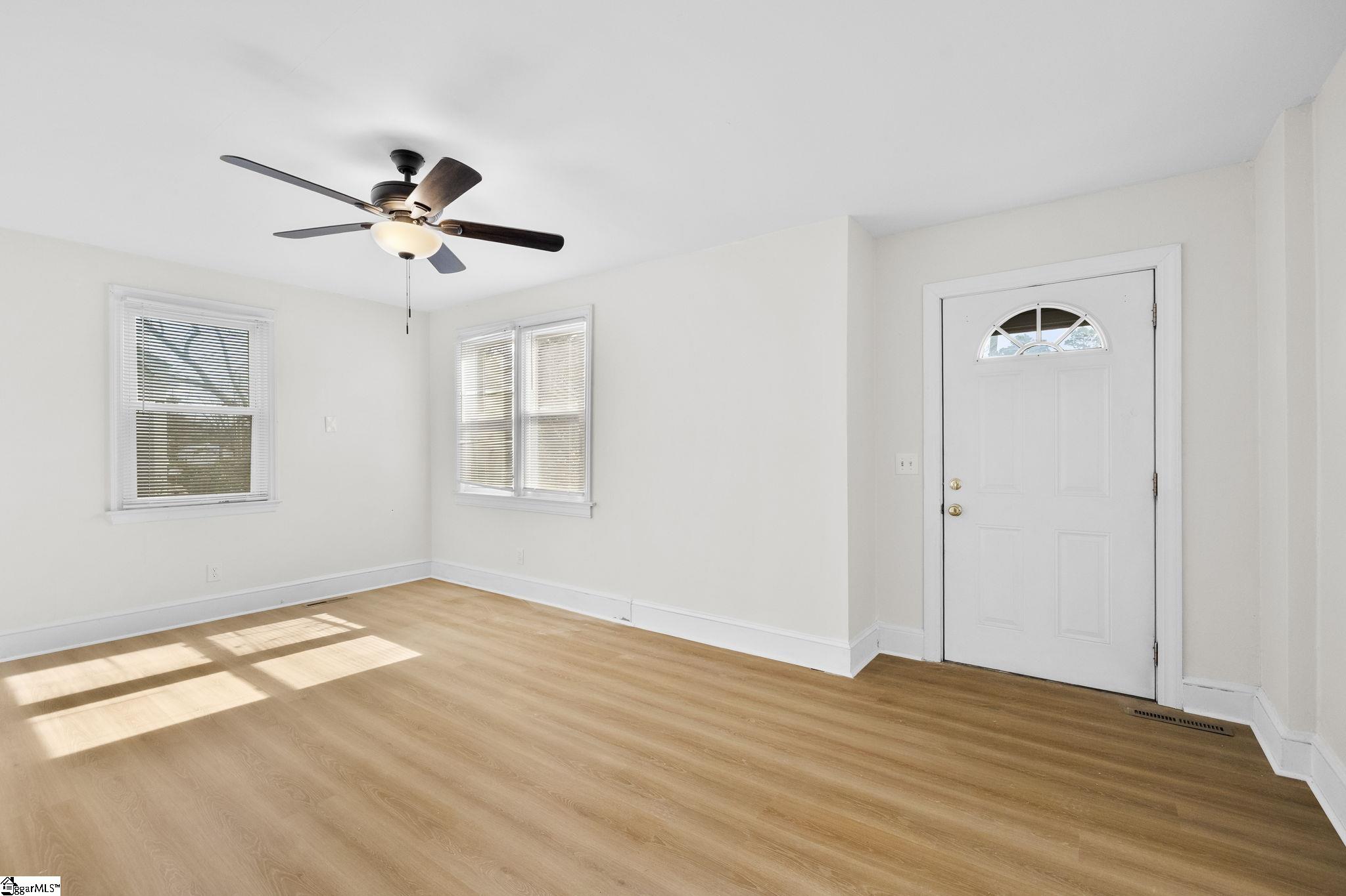790 John B White Boulevard Property Photo 6