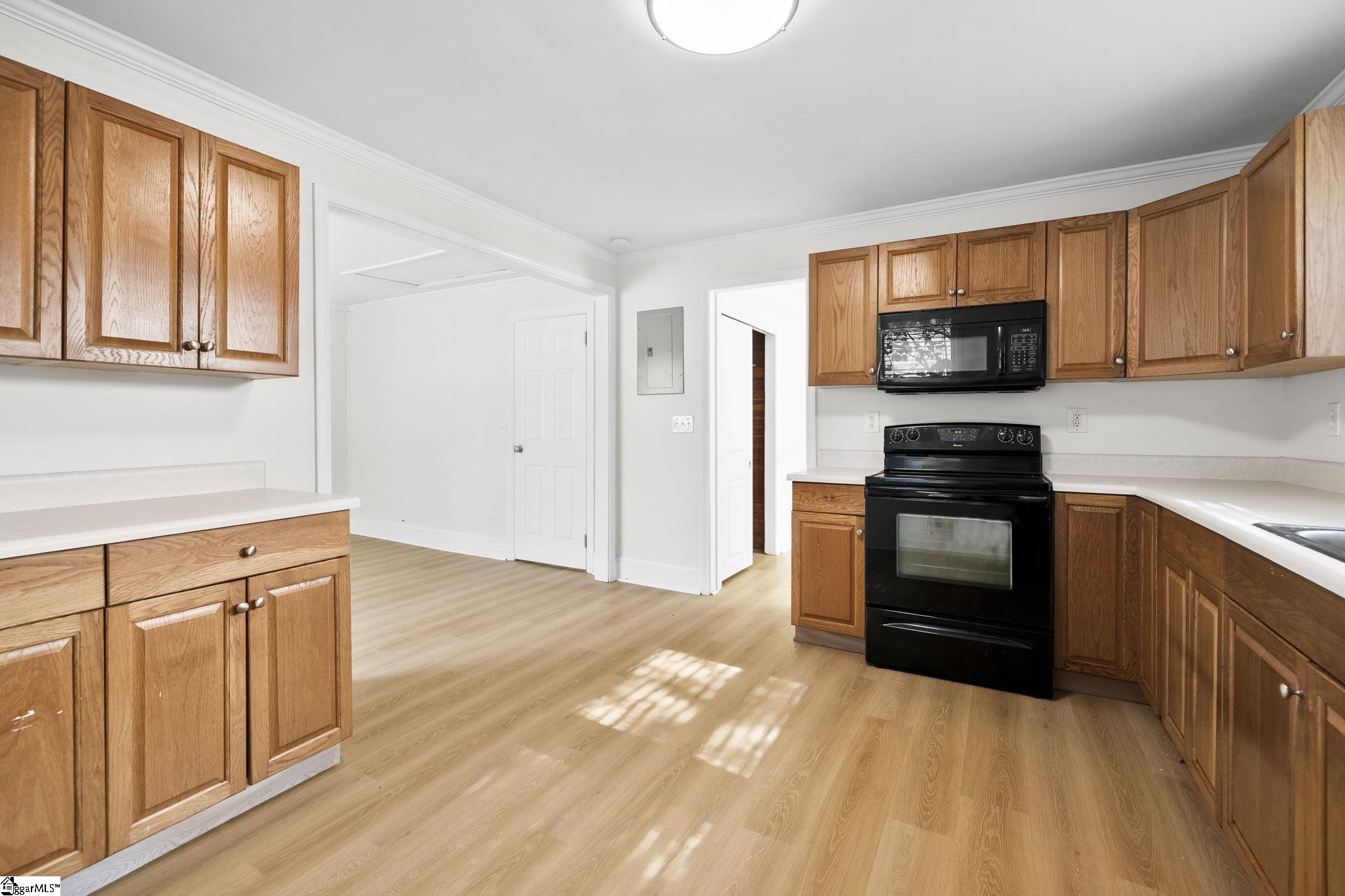 790 John B White Boulevard Property Photo 12