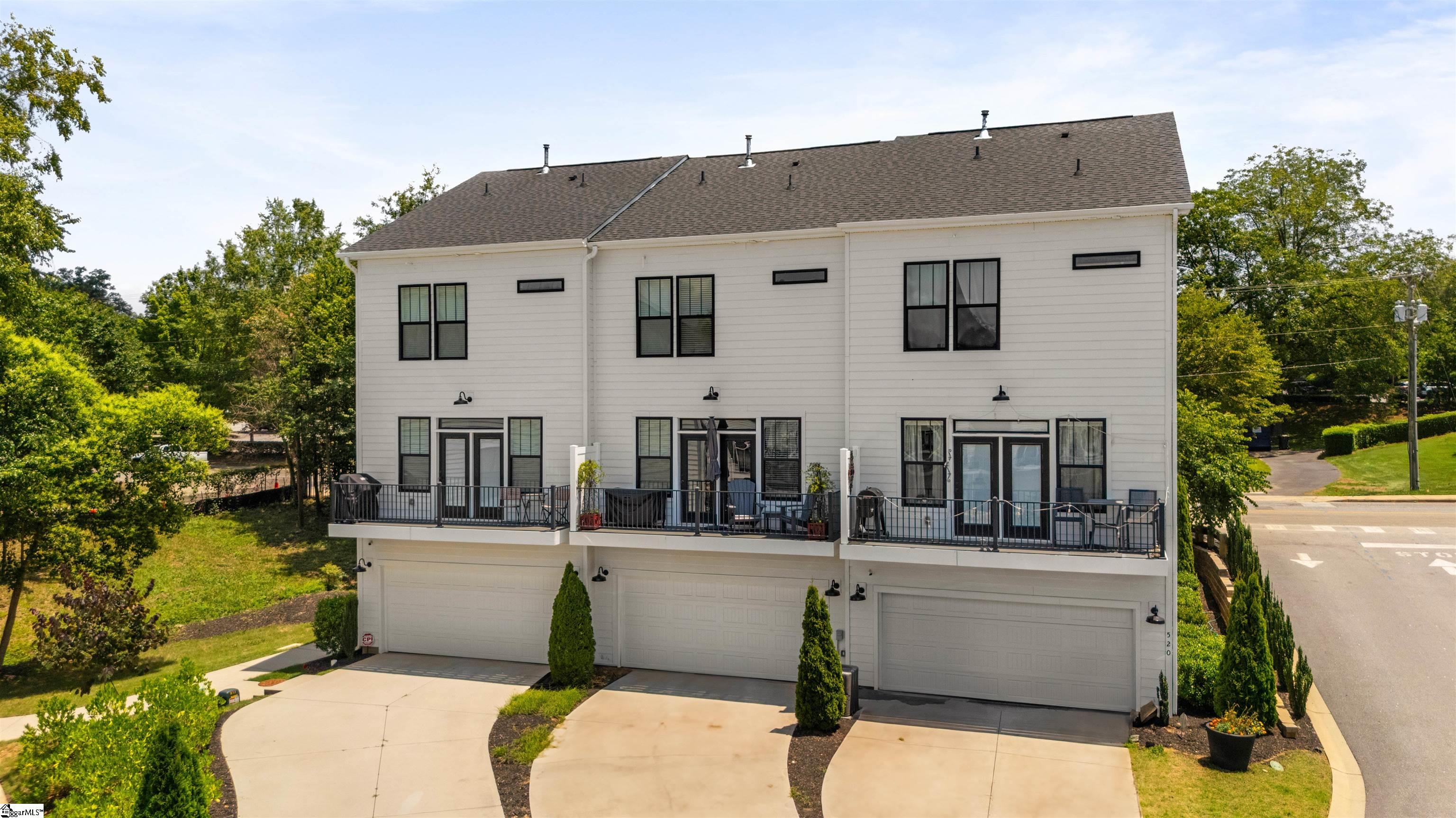 516 Guess Street Property Photo 2