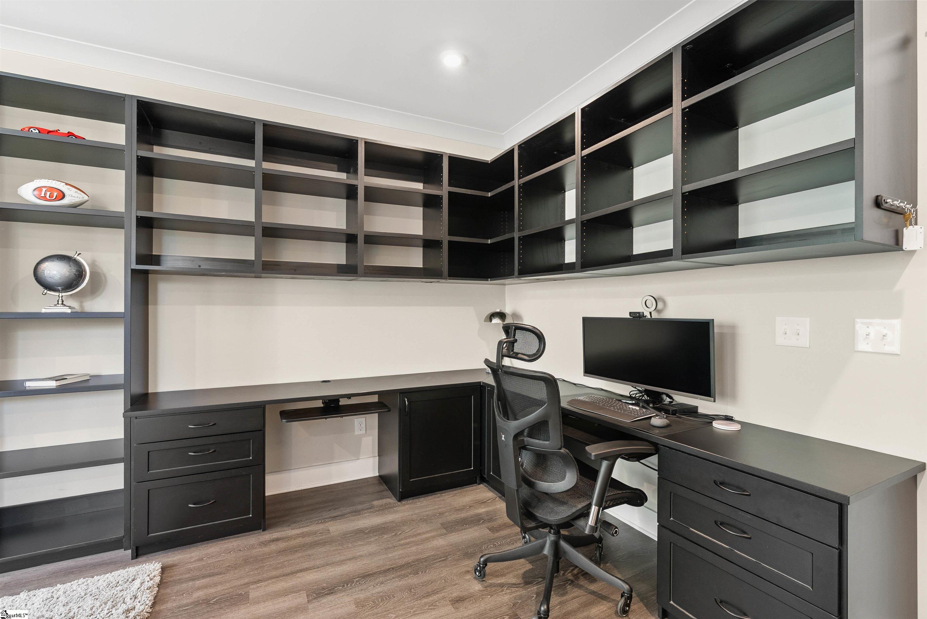 516 Guess Street Property Photo 6