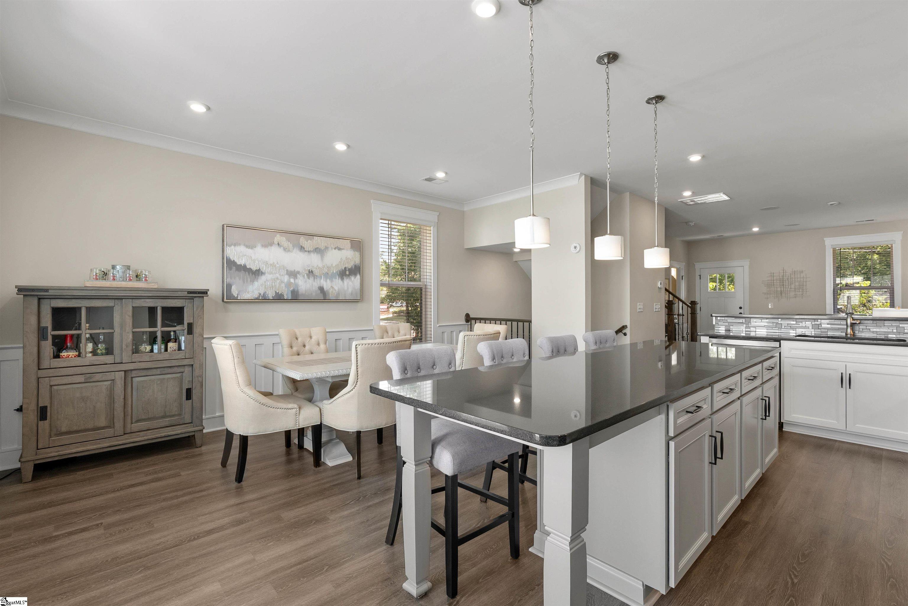 516 Guess Street Property Photo 12