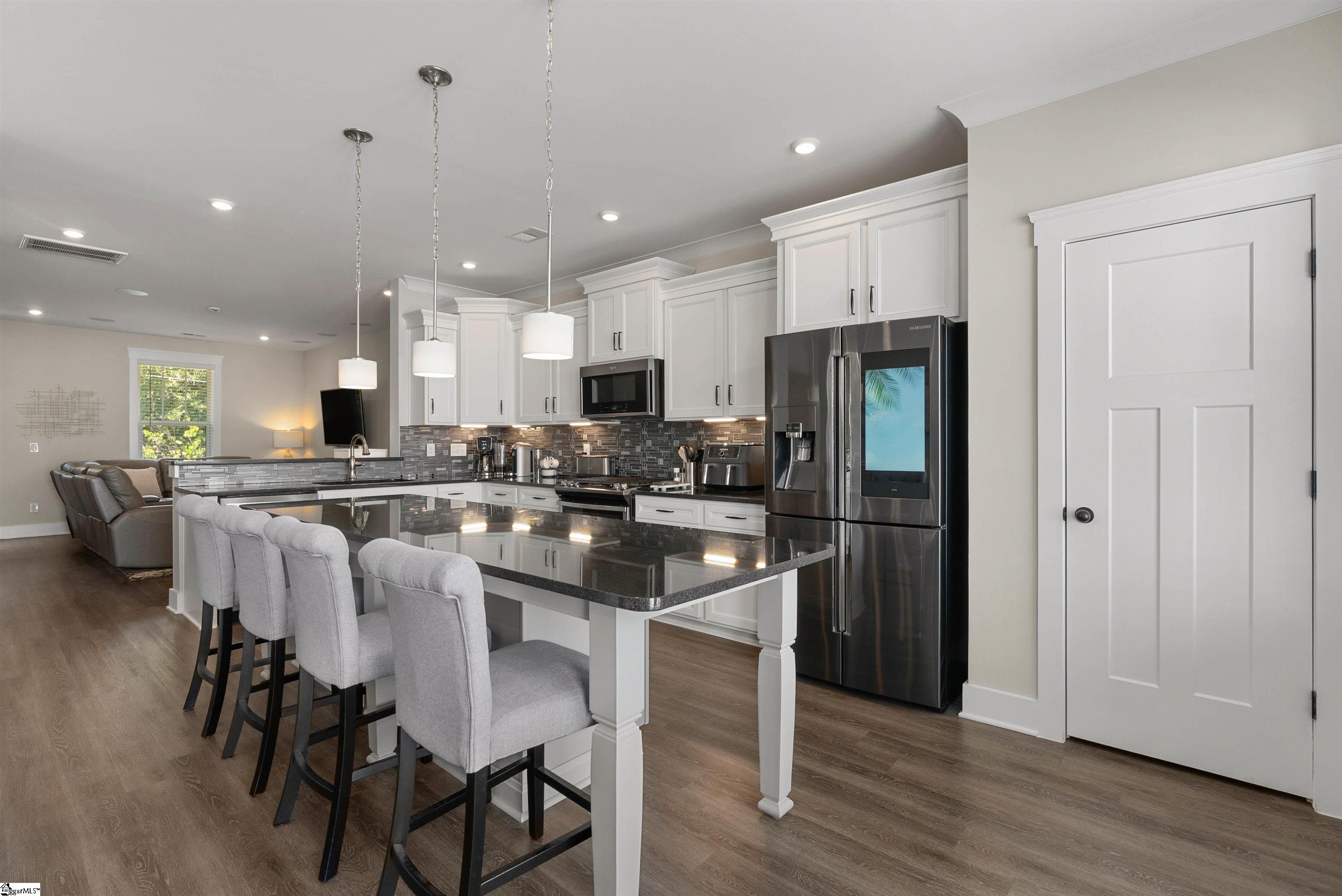 516 Guess Street Property Photo 13