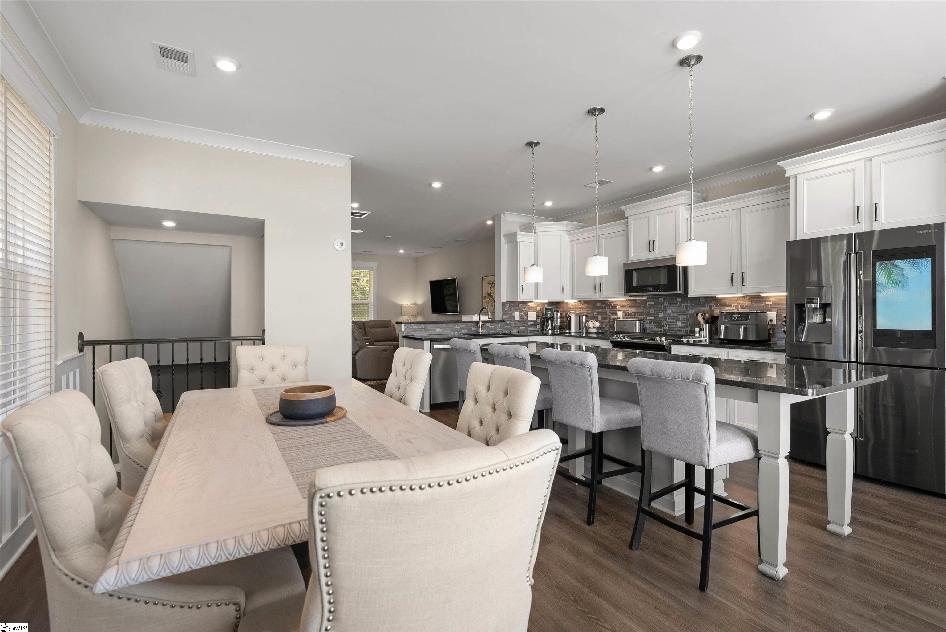 516 Guess Street Property Photo 14