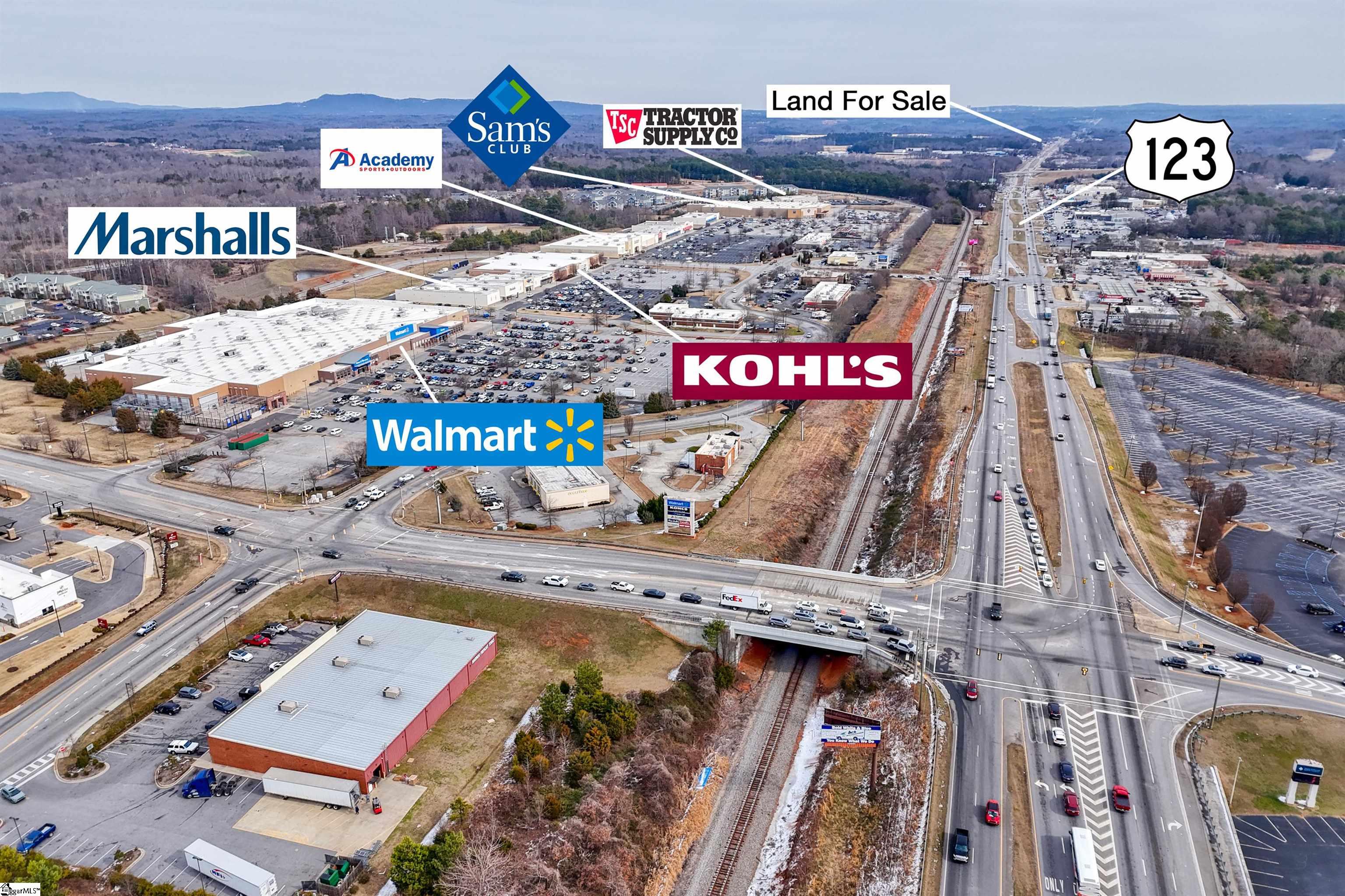 4120 Calhoun Memorial Highway Property Photo 5