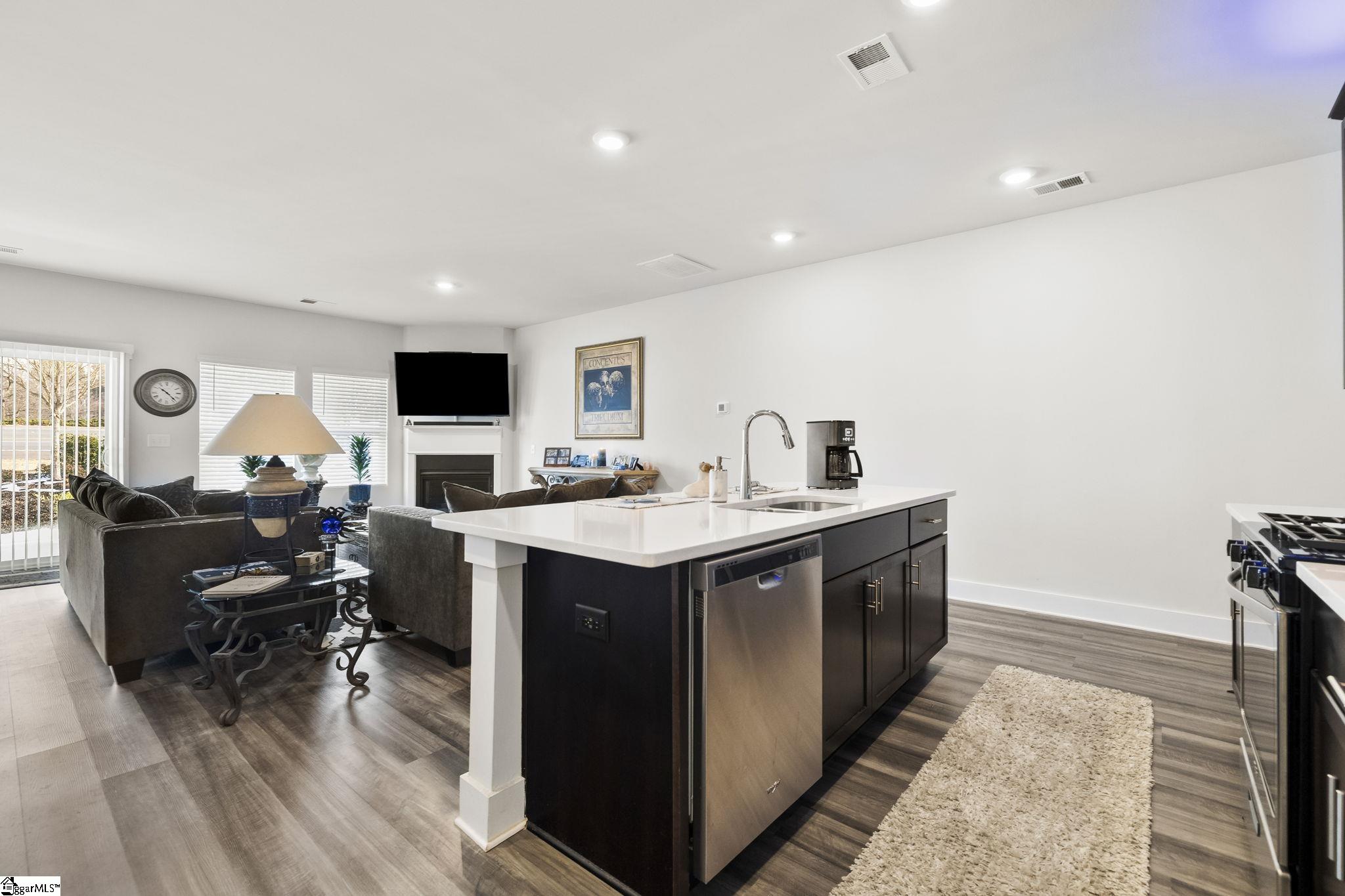 24 Bromes Way Property Photo 7