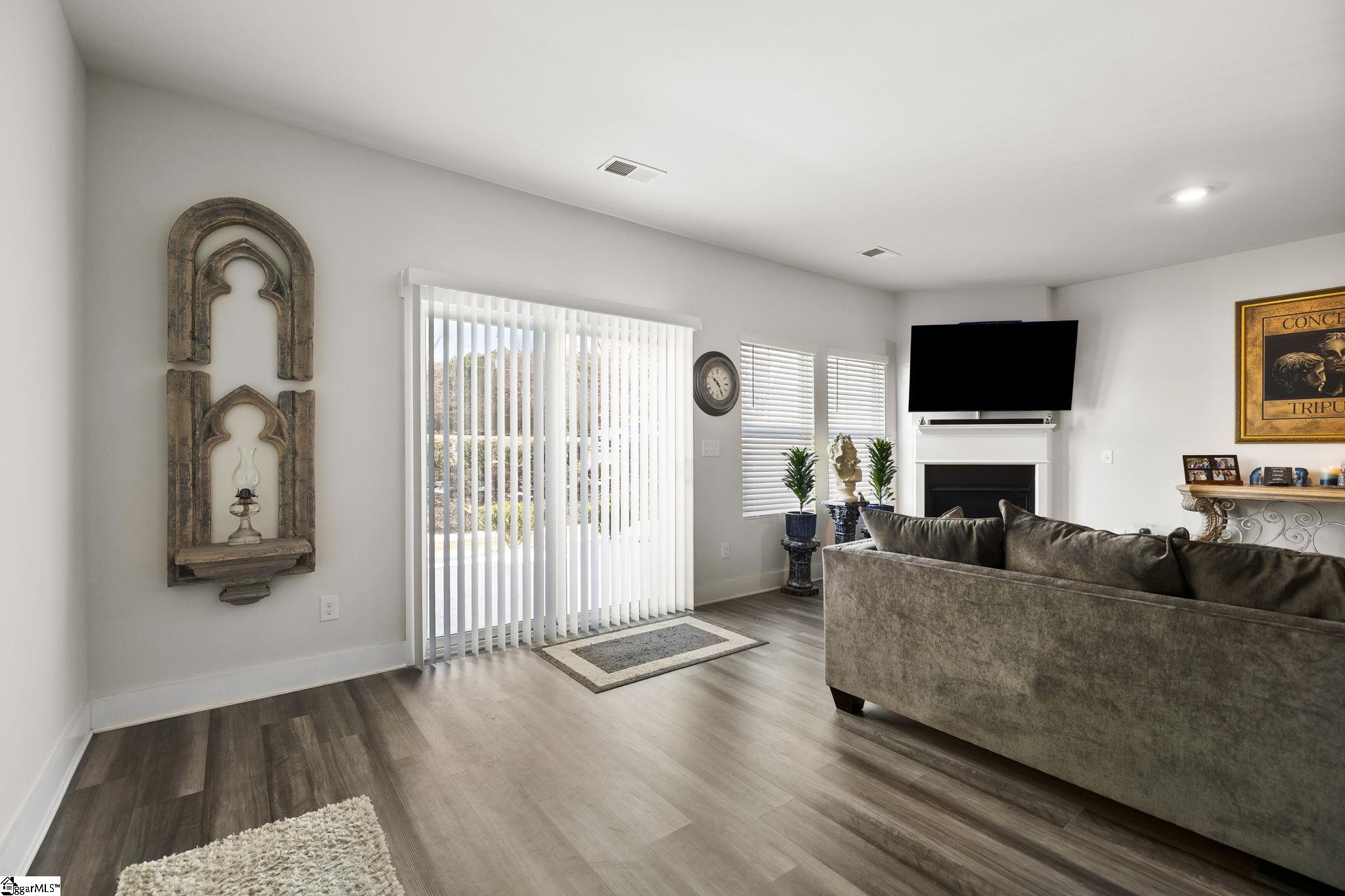 24 Bromes Way Property Photo 14