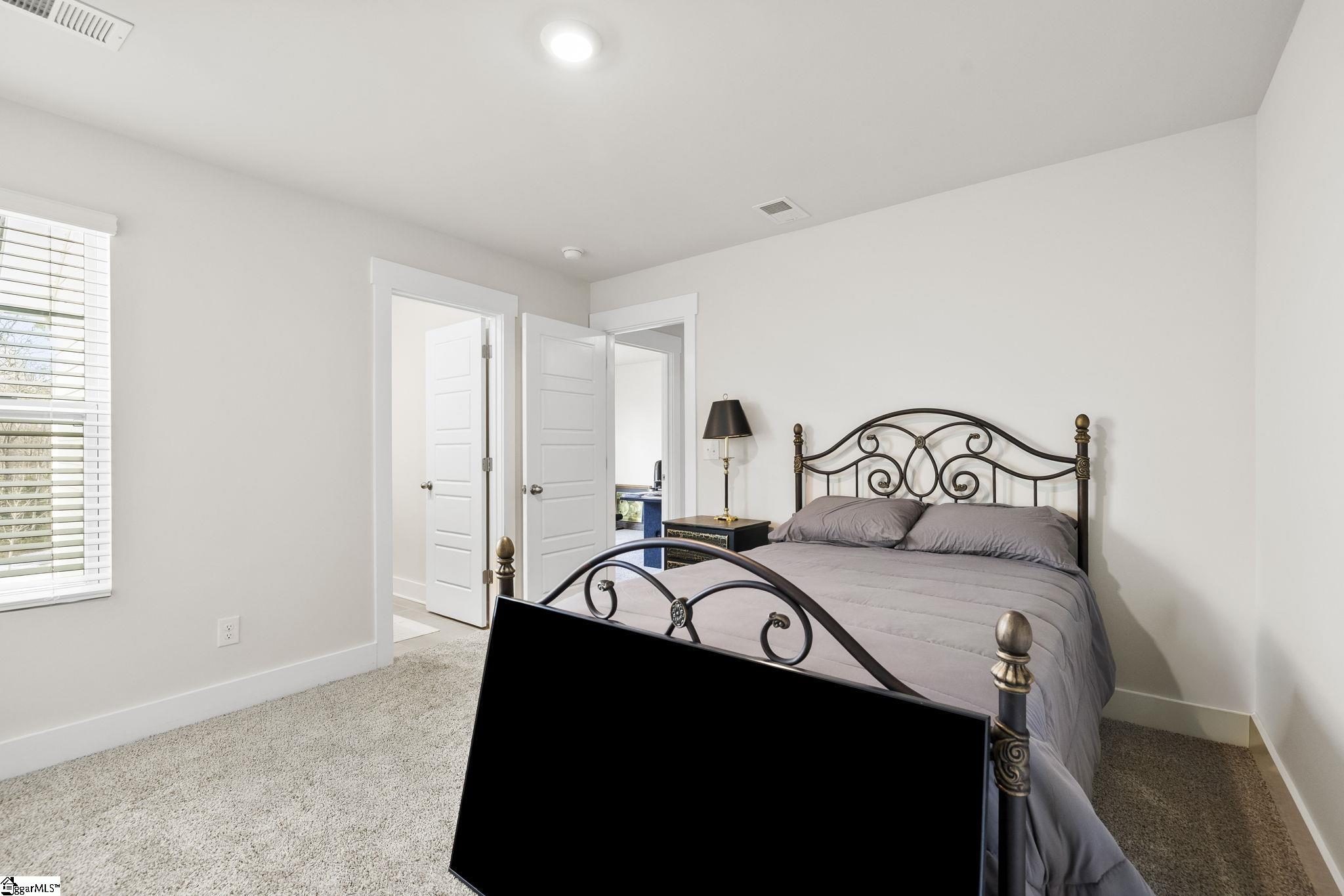 24 Bromes Way Property Photo 23