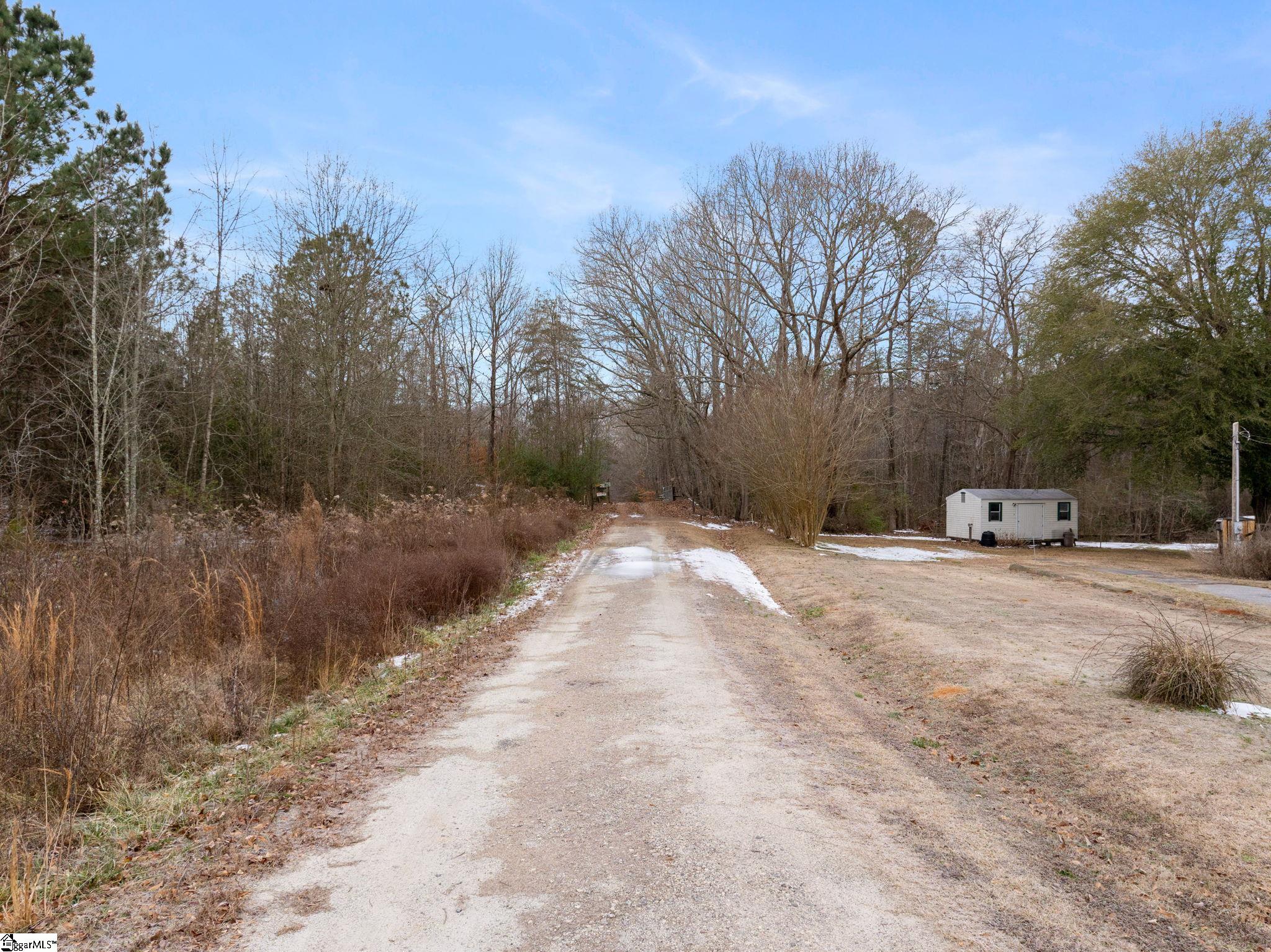 1709 River Road Property Photo 6