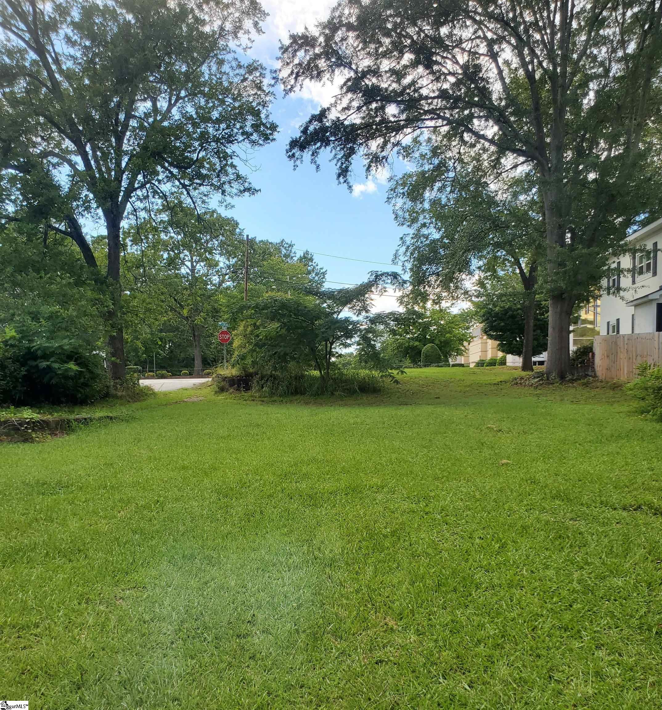 679 S Church Street Property Photo 6