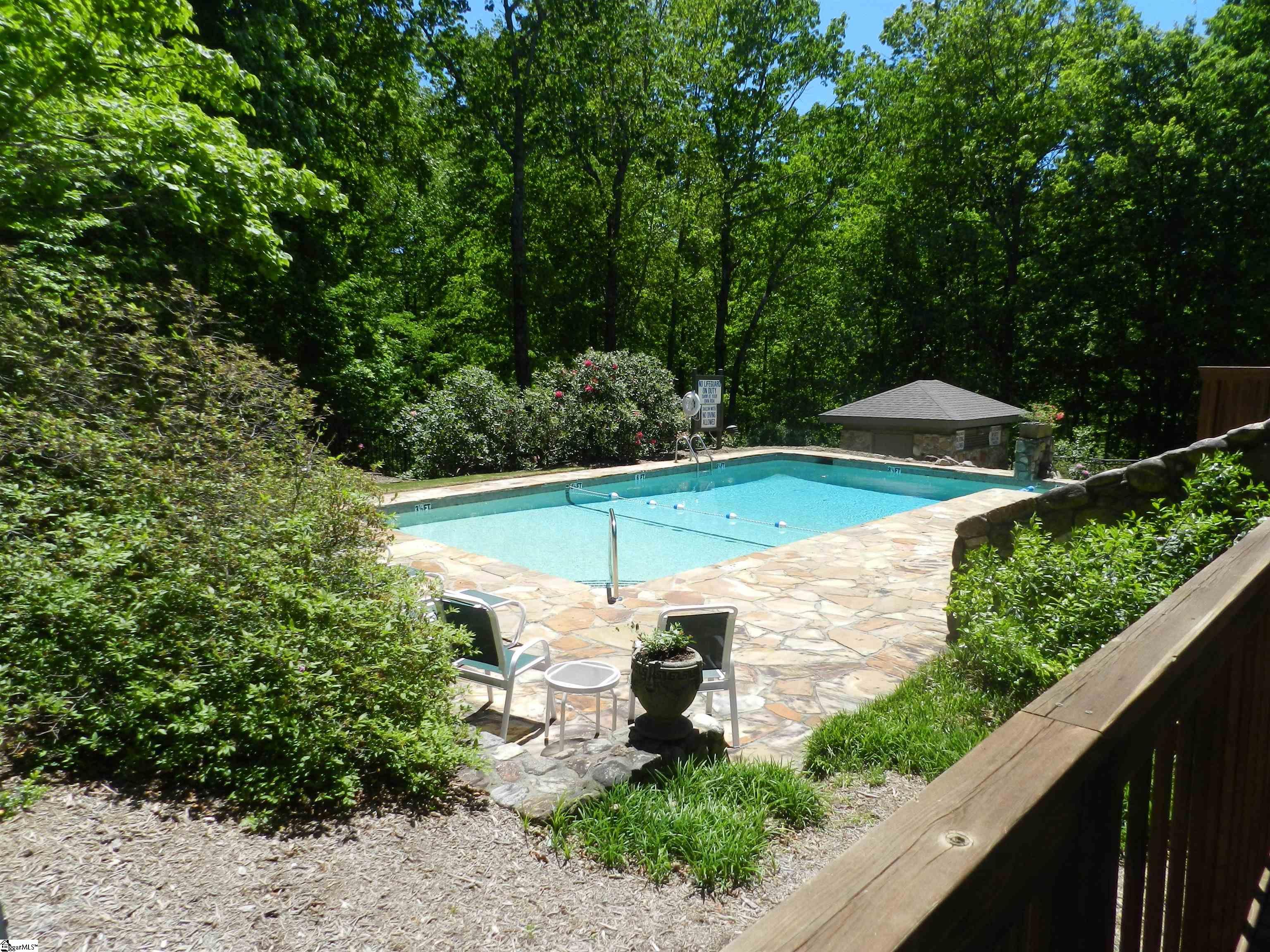 616 Cliff Ridge Drive Property Photo 3