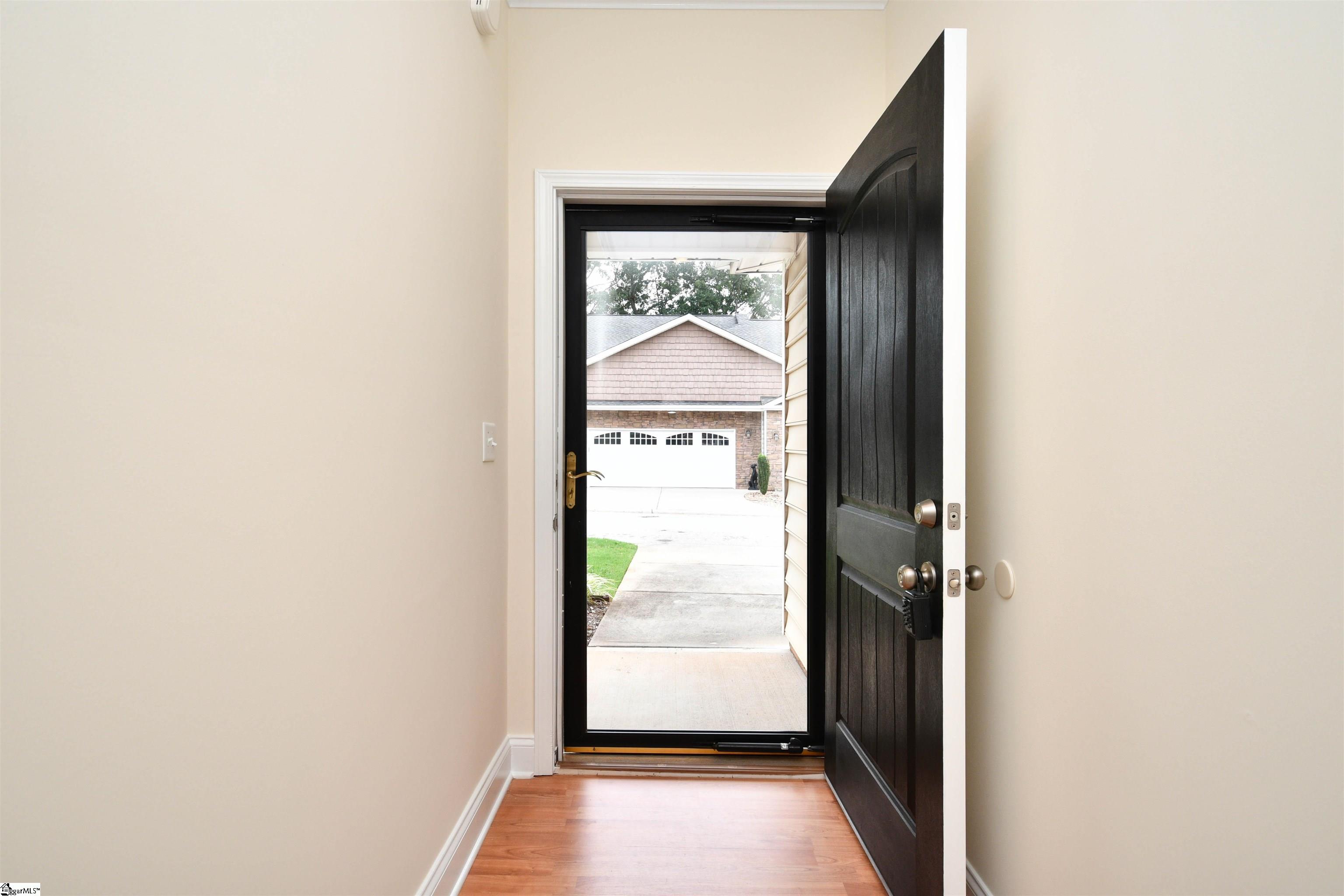 47 Hillsborough Drive Property Photo 9