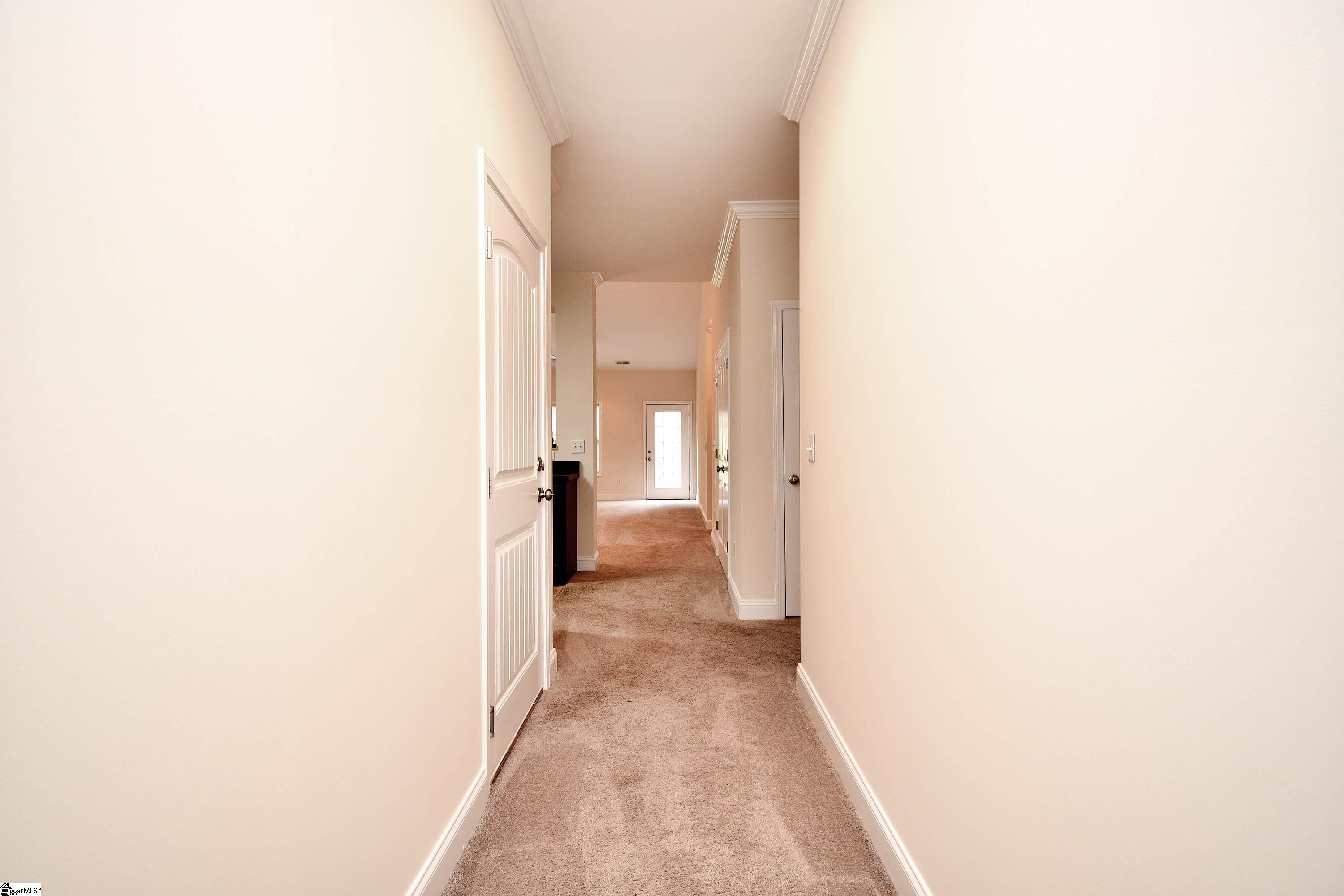 47 Hillsborough Drive Property Photo 10