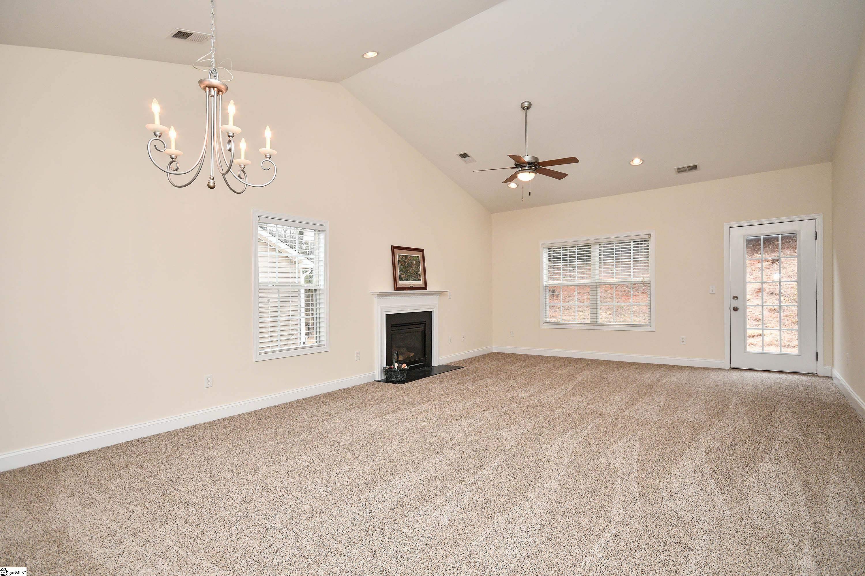 47 Hillsborough Drive Property Photo 14