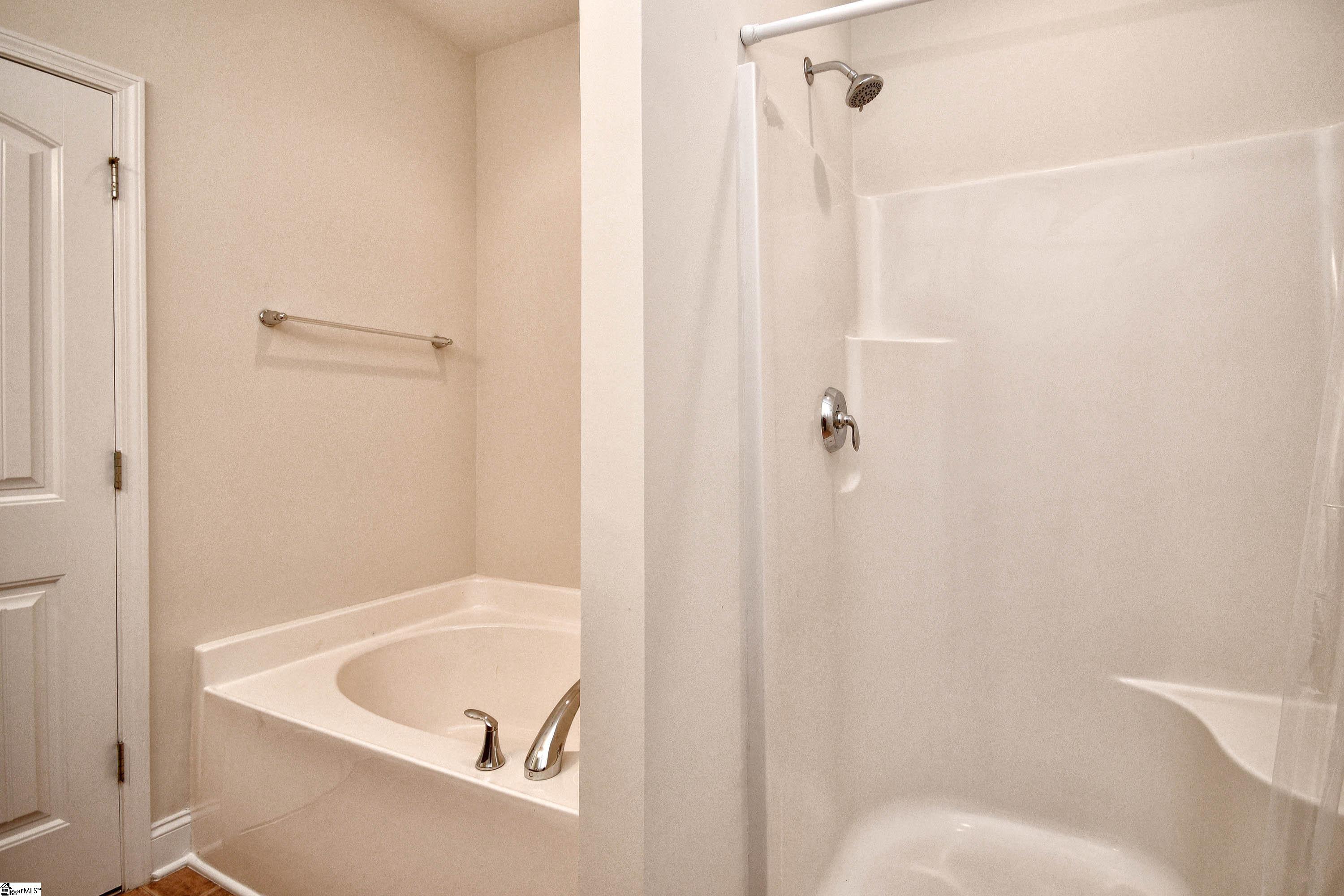 47 Hillsborough Drive Property Photo 22