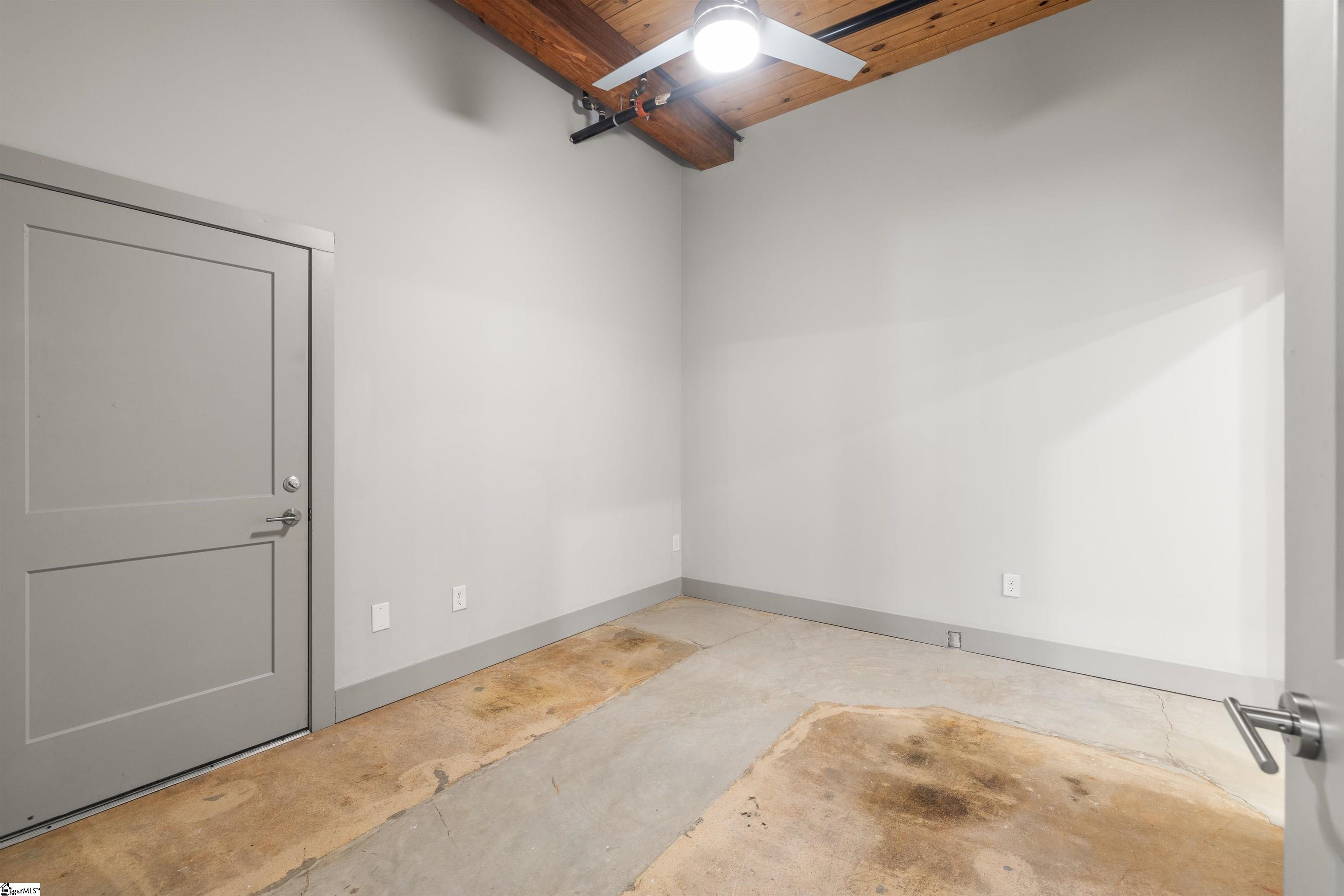 806 Green Avenue Property Photo 12