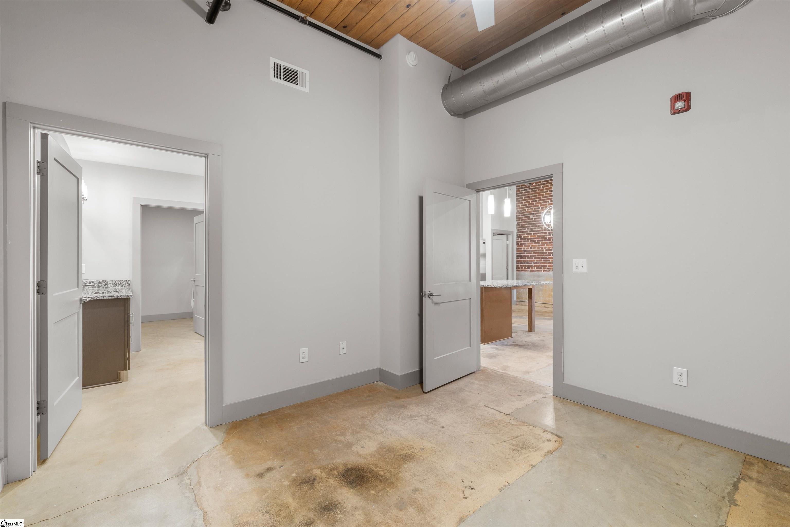 806 Green Avenue Property Photo 13