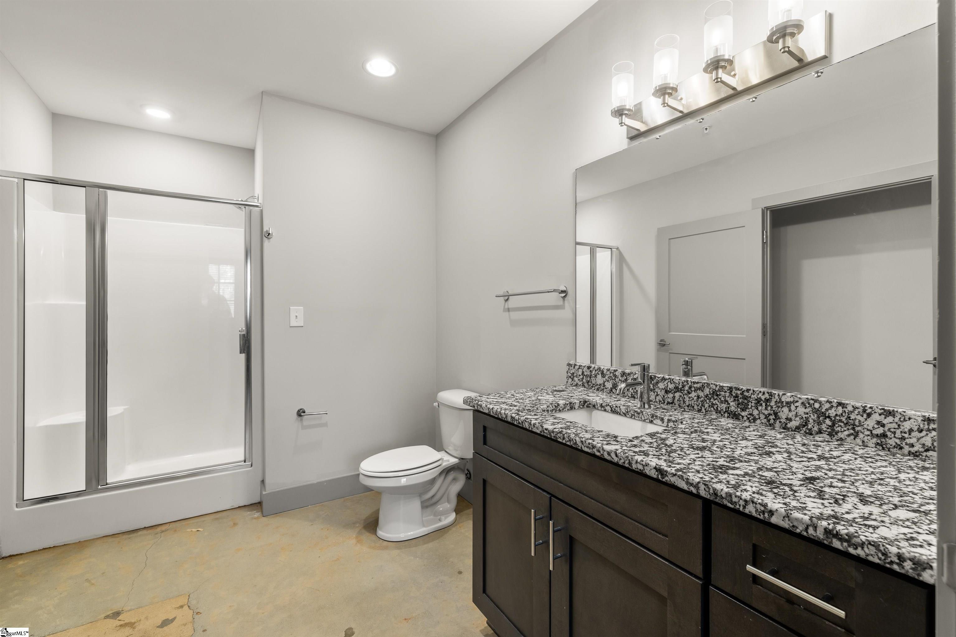 806 Green Avenue Property Photo 18