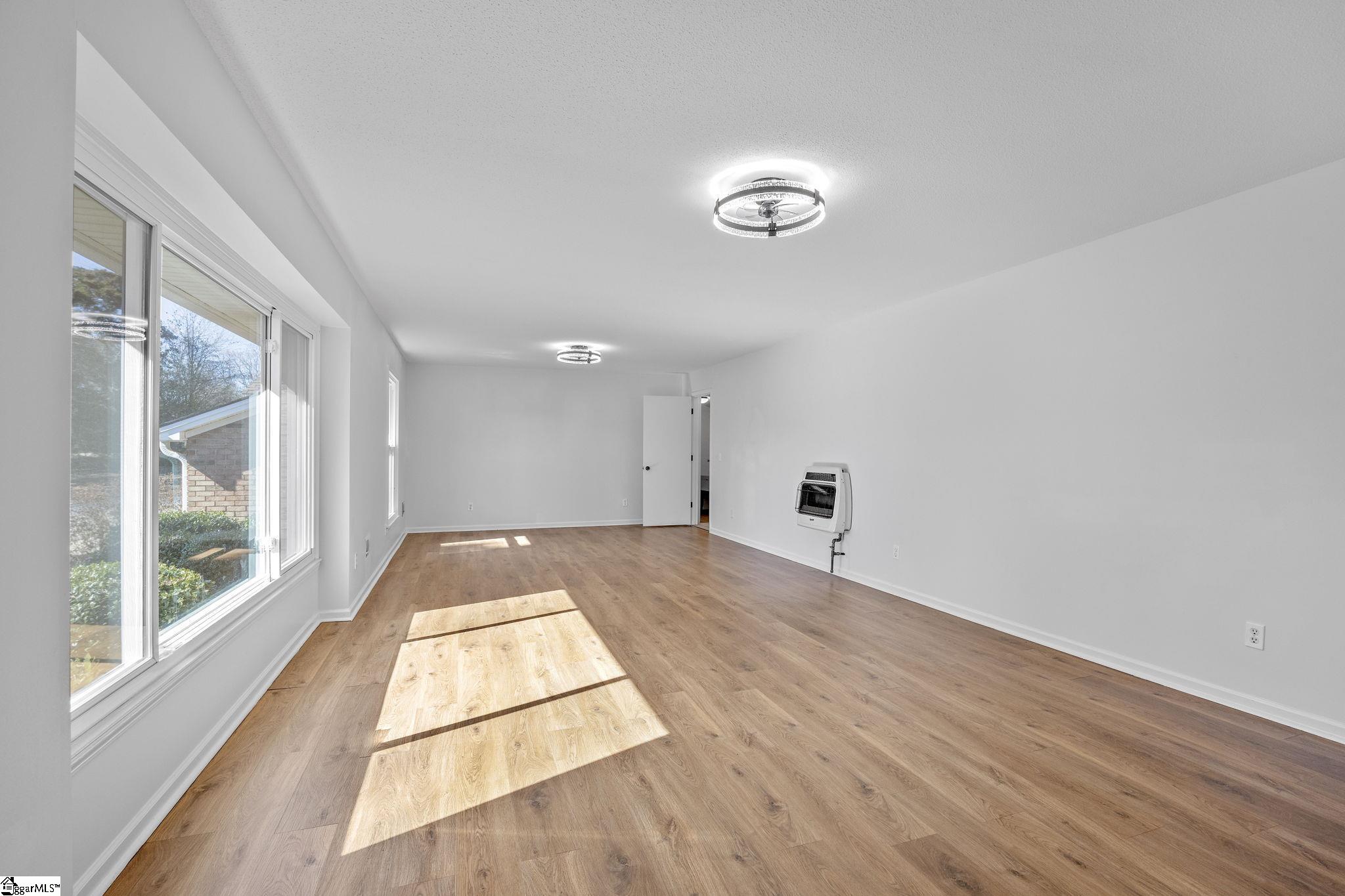 1305 Summers Drive Property Photo 7