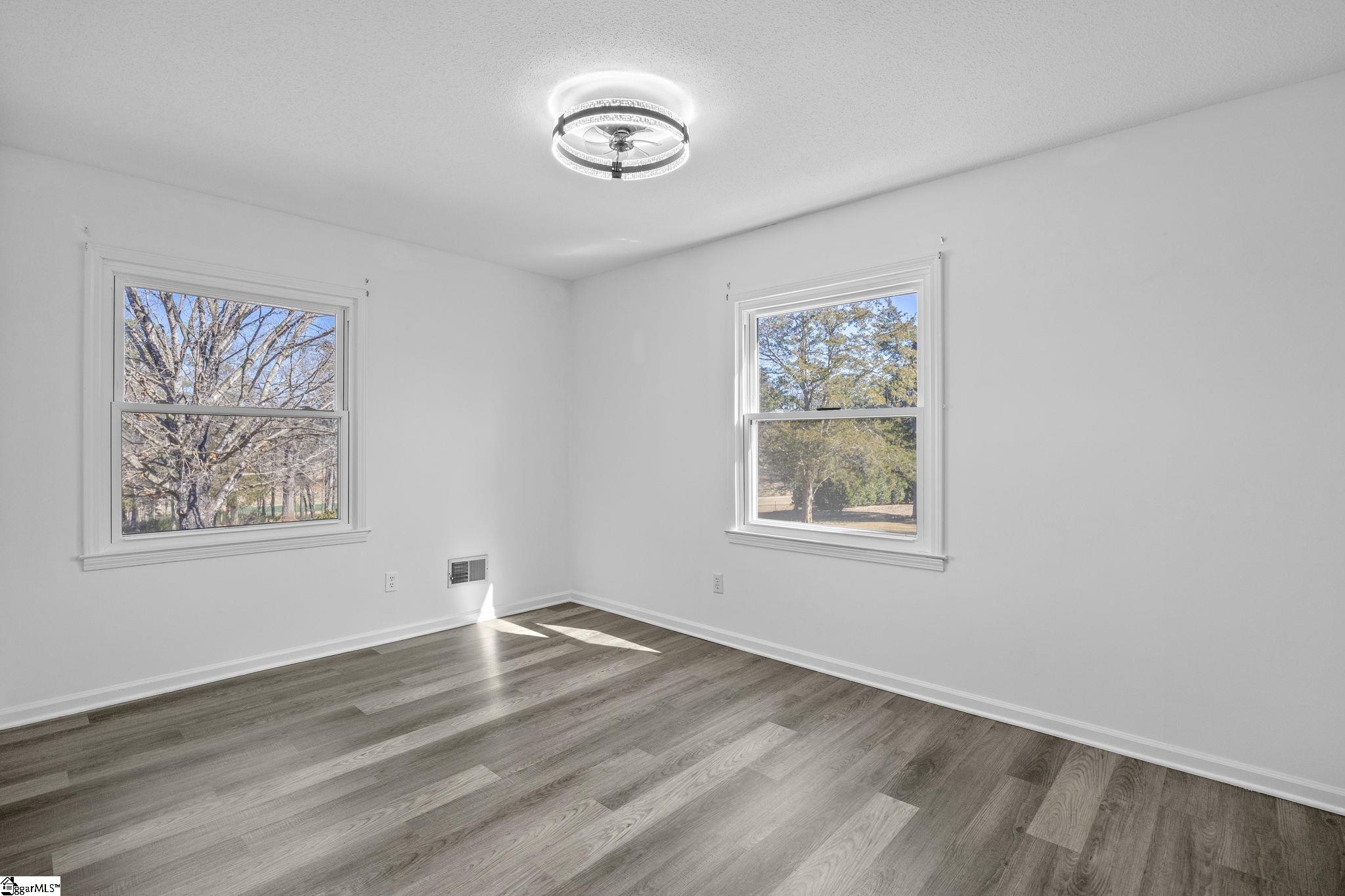 1305 Summers Drive Property Photo 23