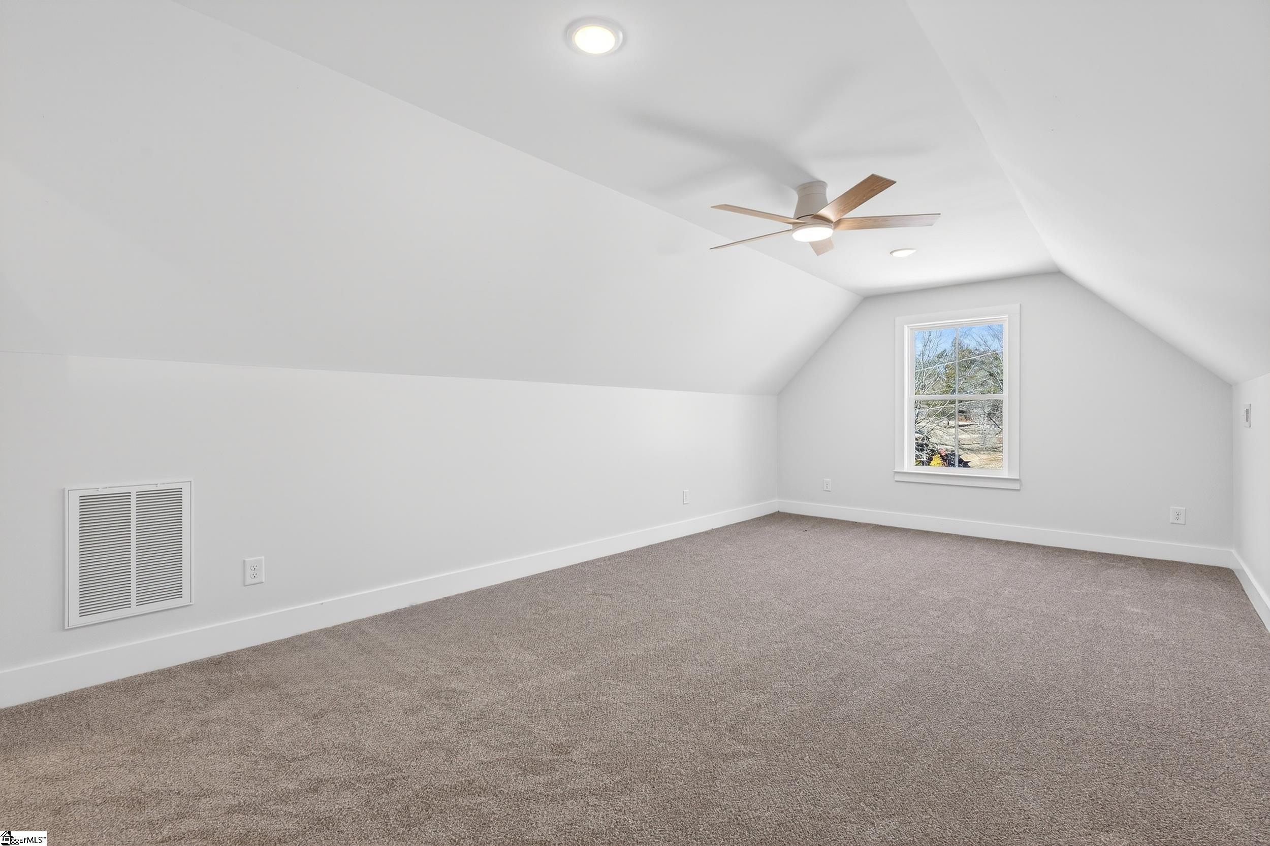 198 Valley Road Property Photo 23