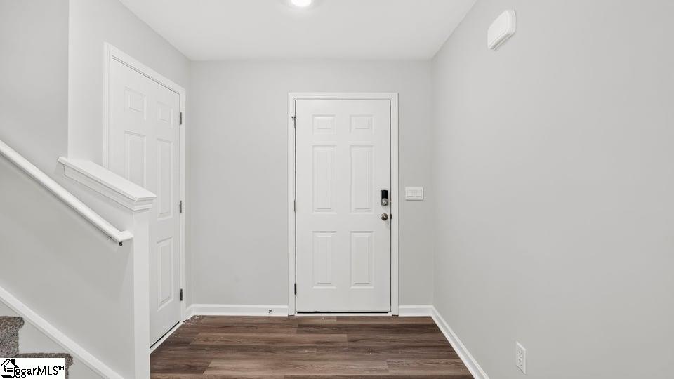38 Archstone Way Property Photo 6