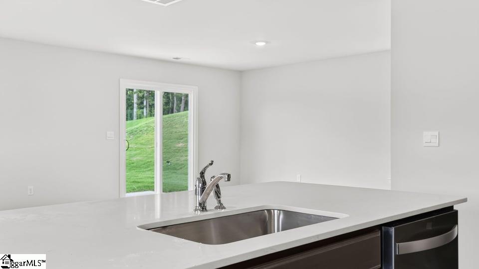 38 Archstone Way Property Photo 17
