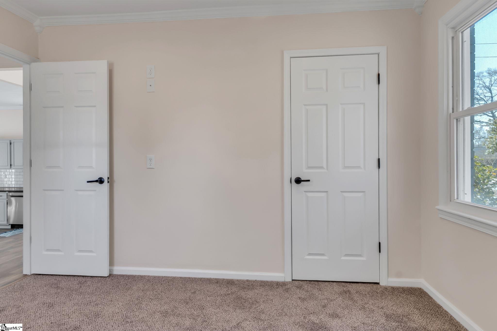 111 Westwood Drive Property Photo 13