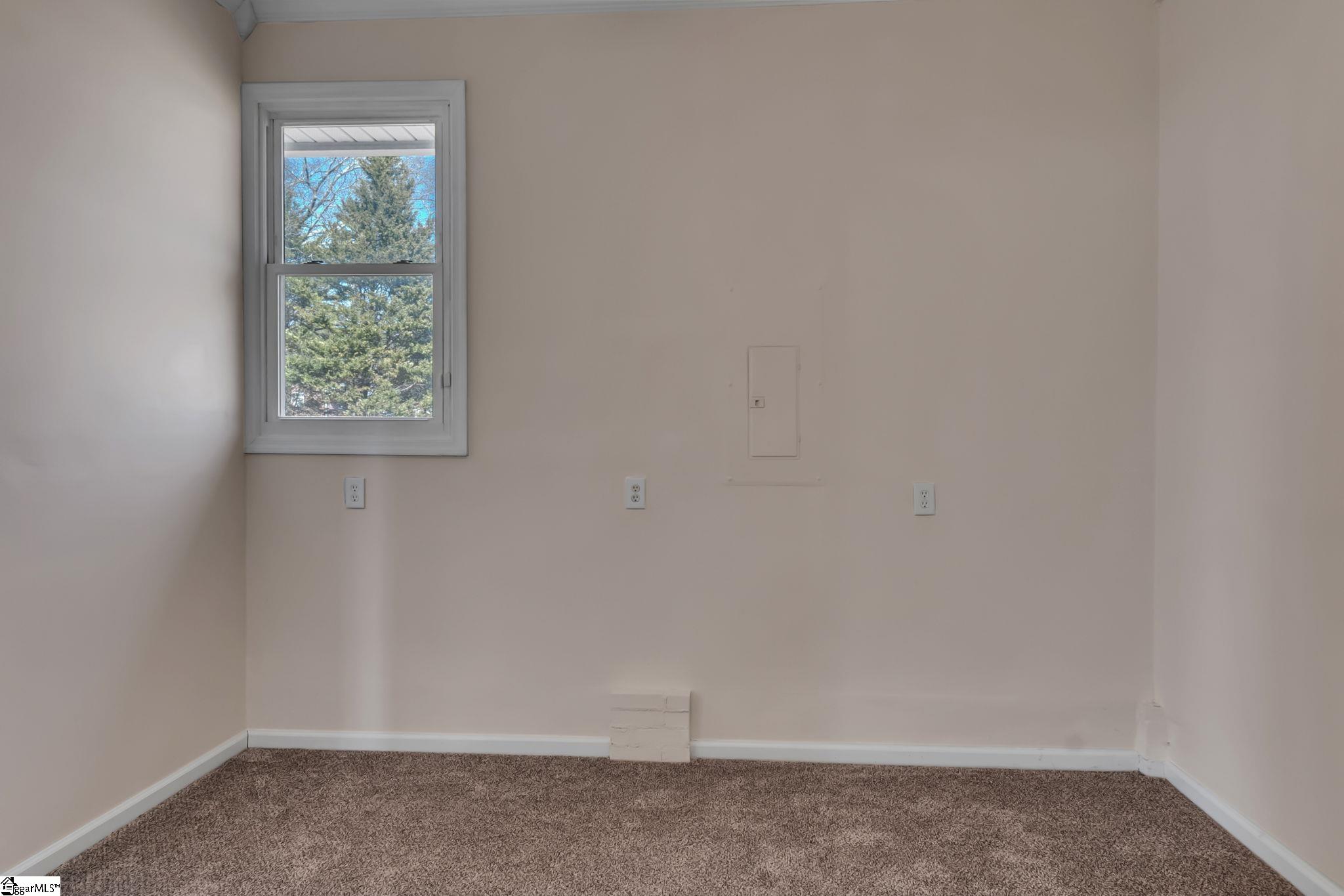 111 Westwood Drive Property Photo 17