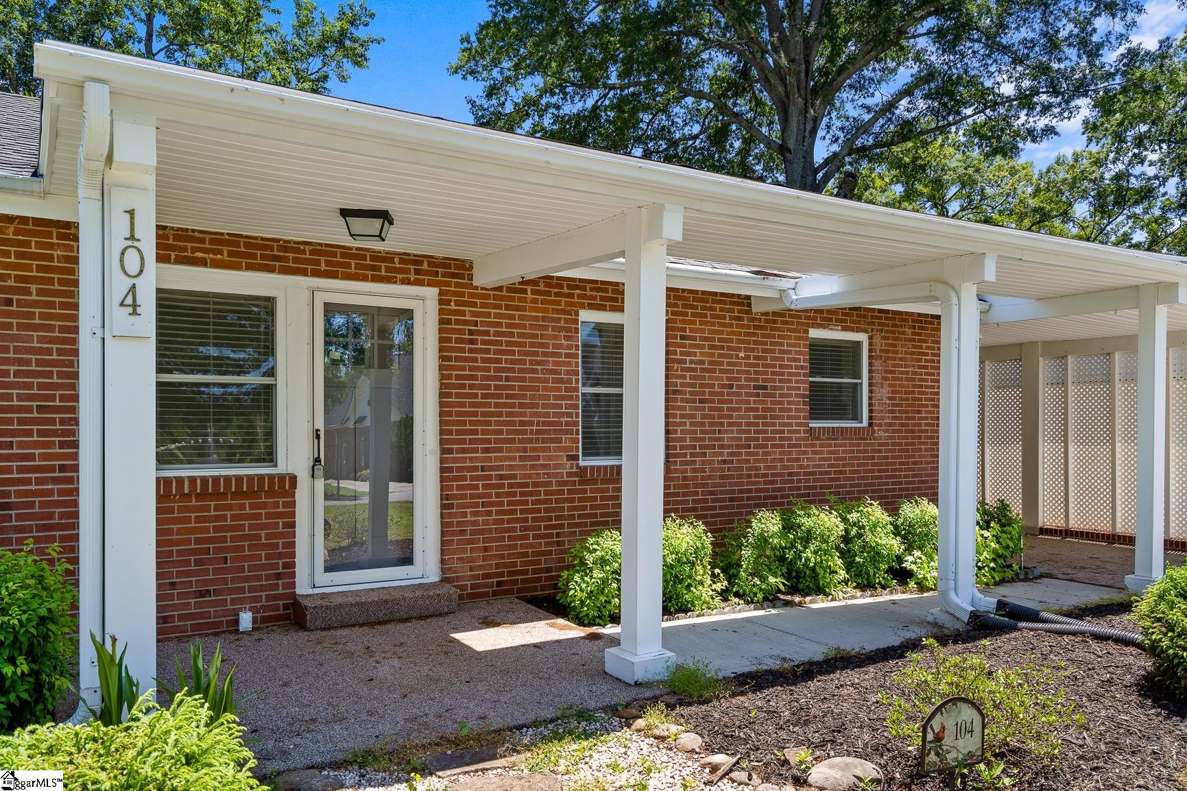 104 Cox Drive Property Photo 6