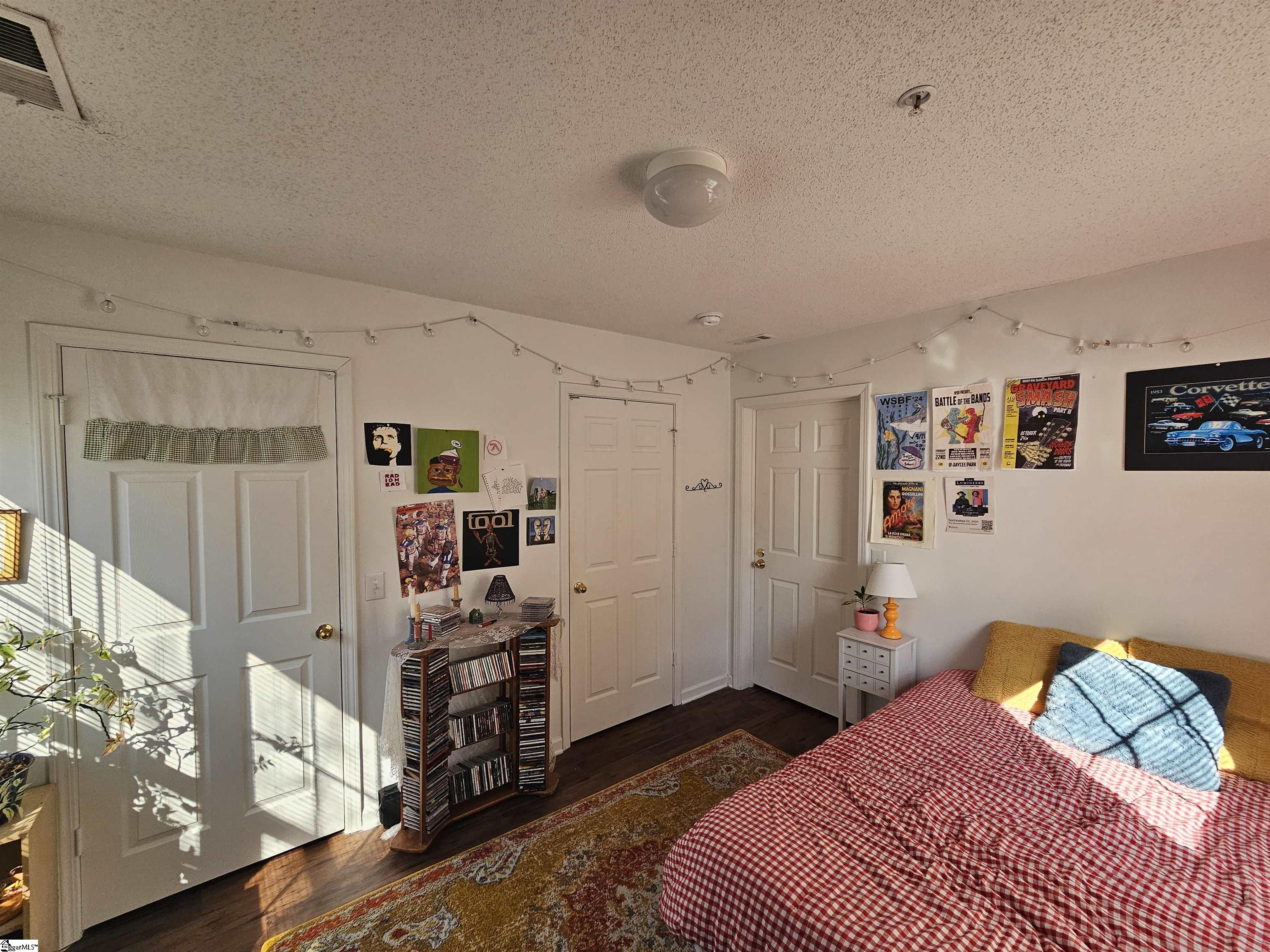 102 University Village Drive Property Photo 15