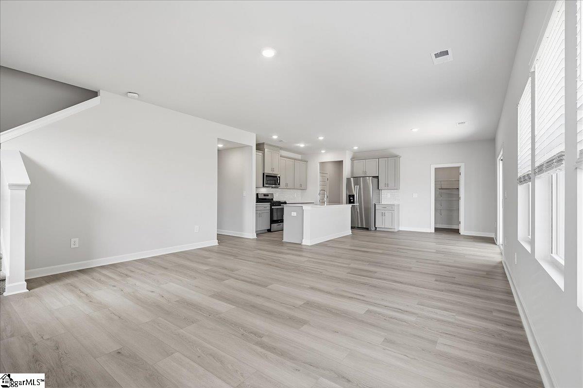 910 Rising Oak Court Property Photo 14