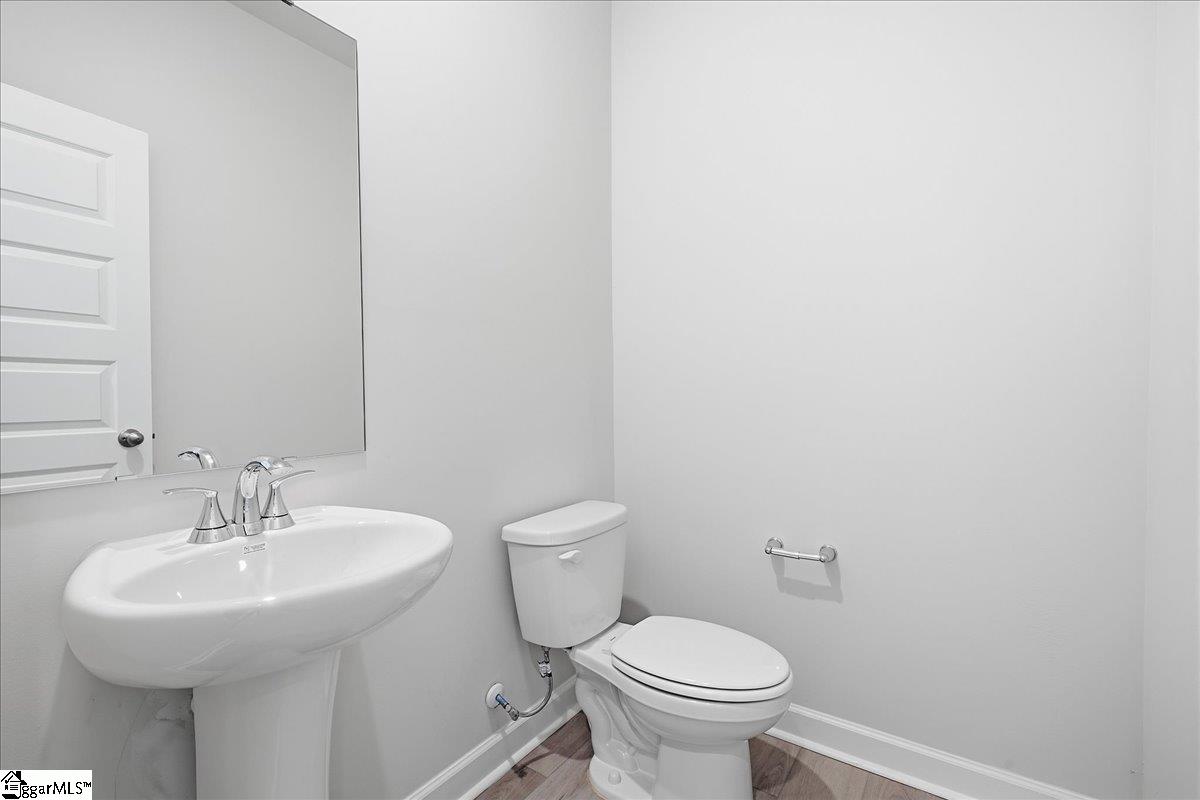 910 Rising Oak Court Property Photo 15