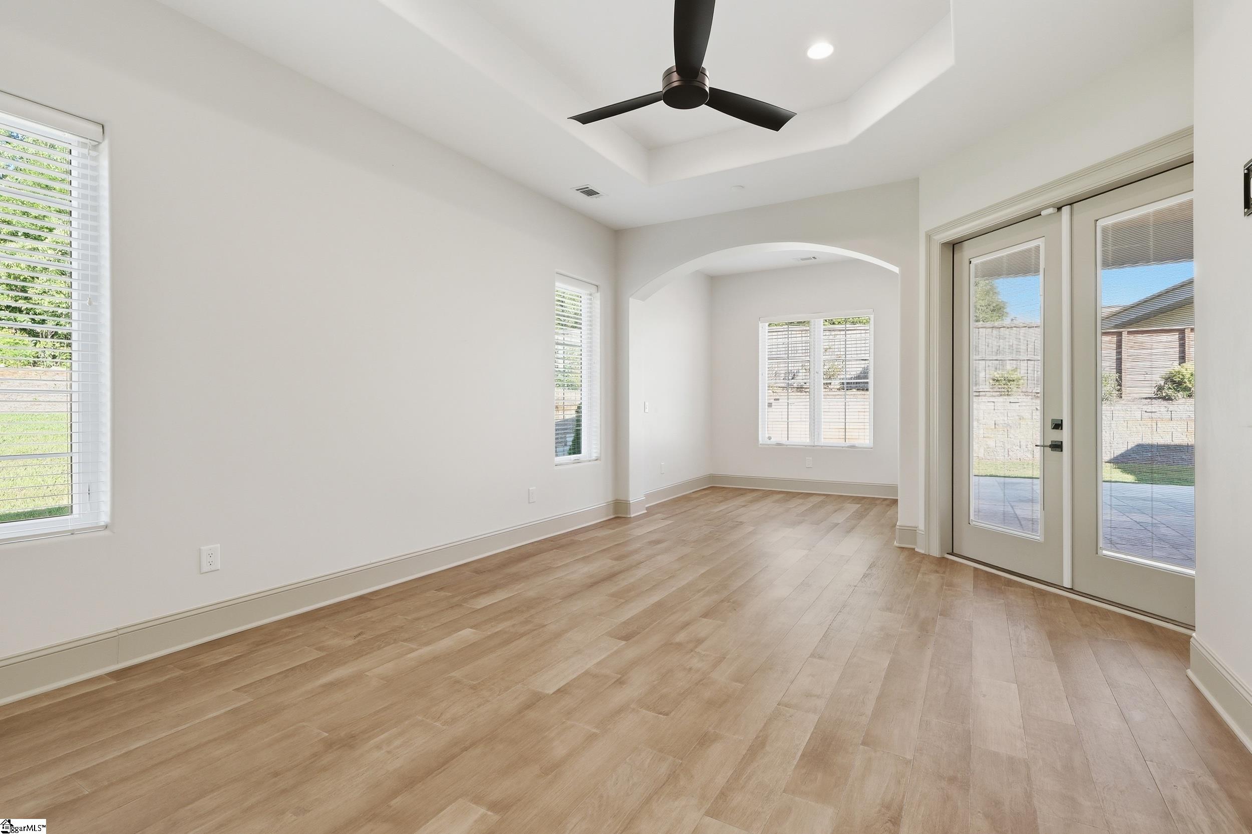 909 Pelham Road Property Photo 20