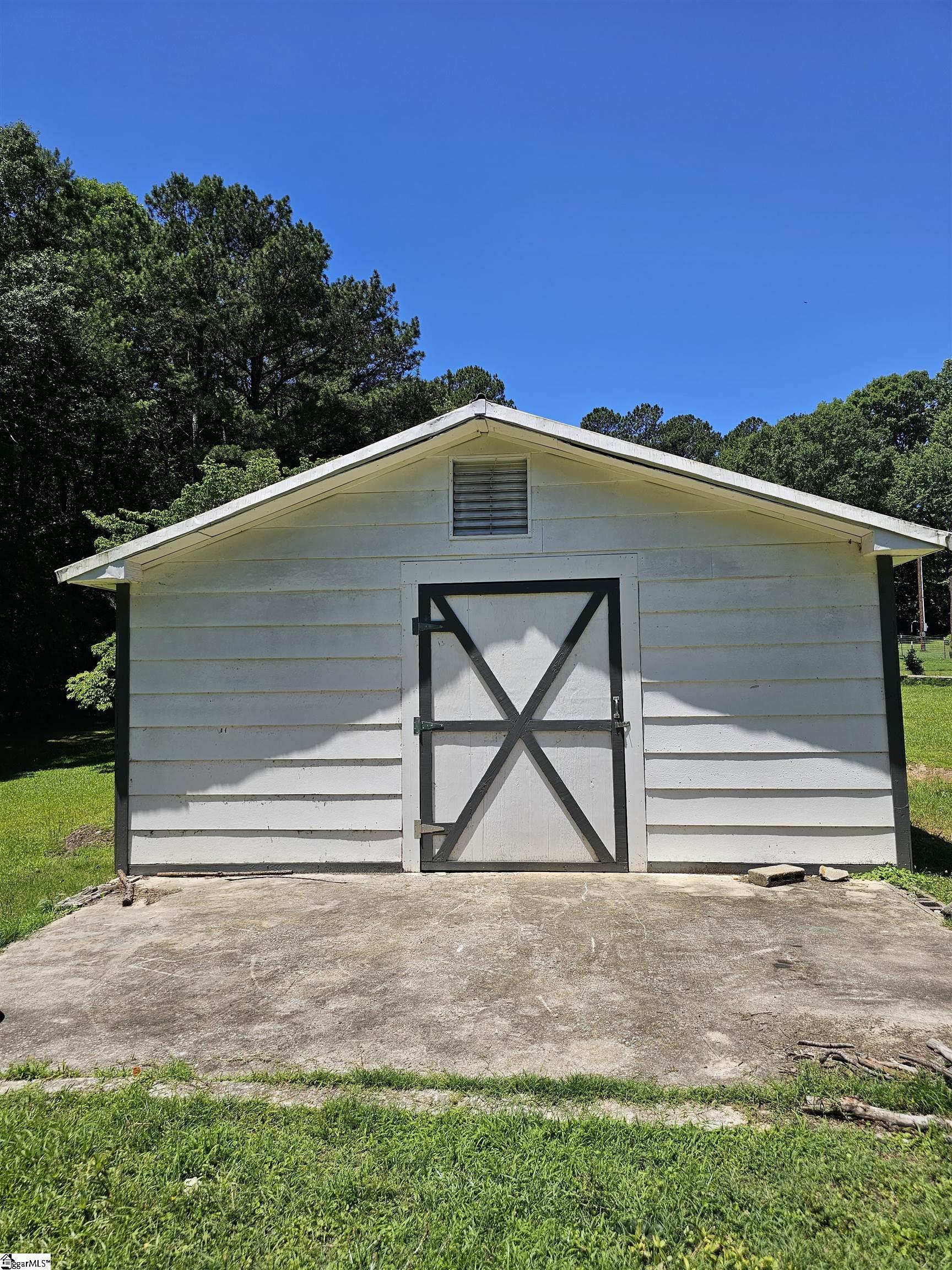856 Beltline Road Property Photo 23