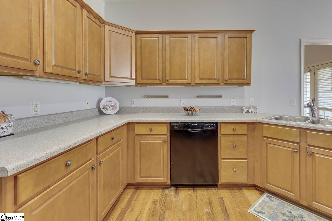 300 Stallion Road Property Photo 15