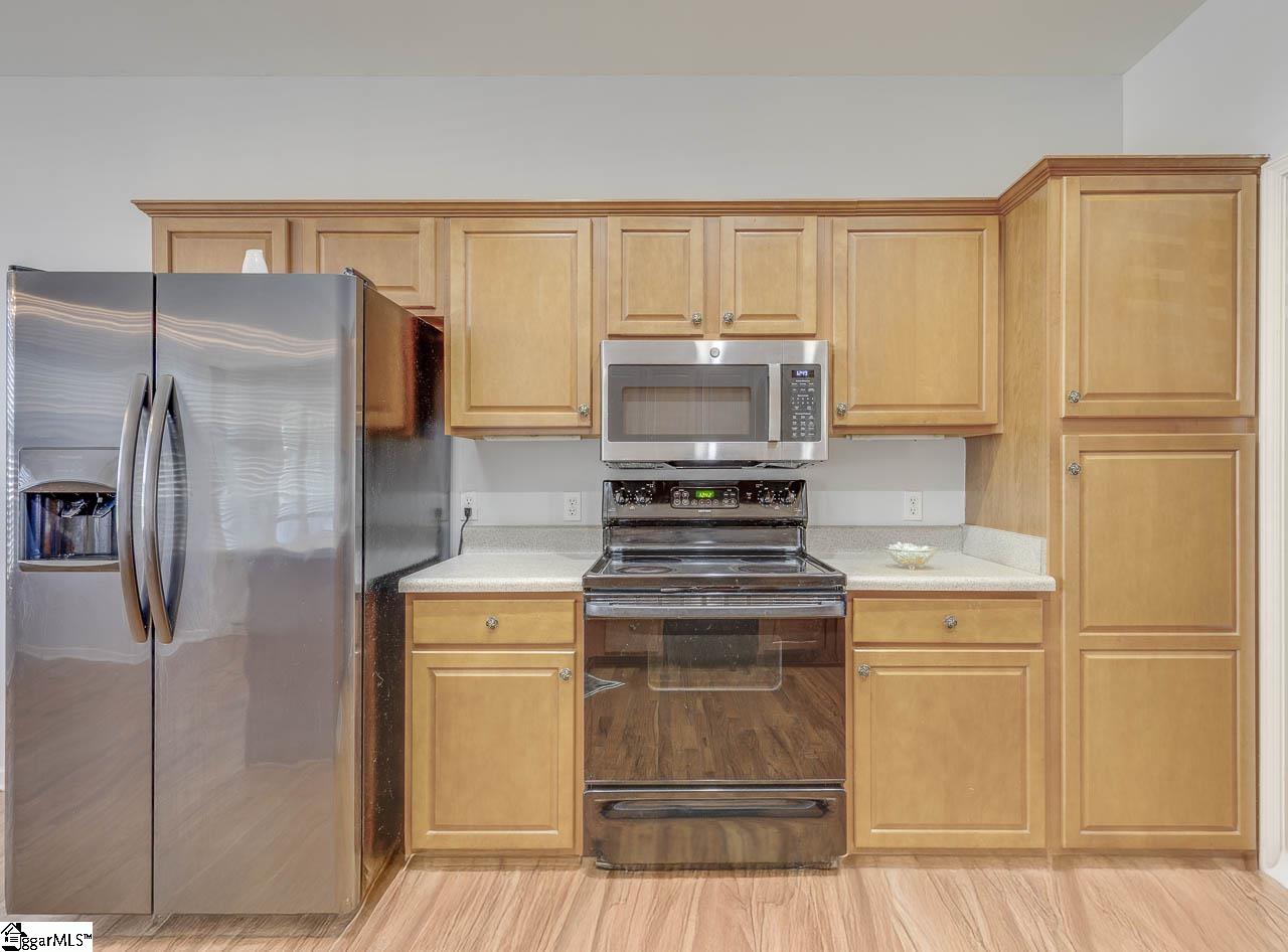 300 Stallion Road Property Photo 16
