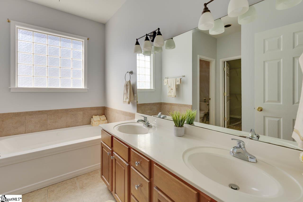 300 Stallion Road Property Photo 20