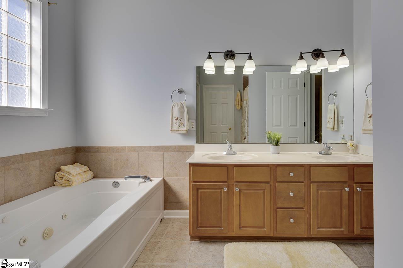 300 Stallion Road Property Photo 24
