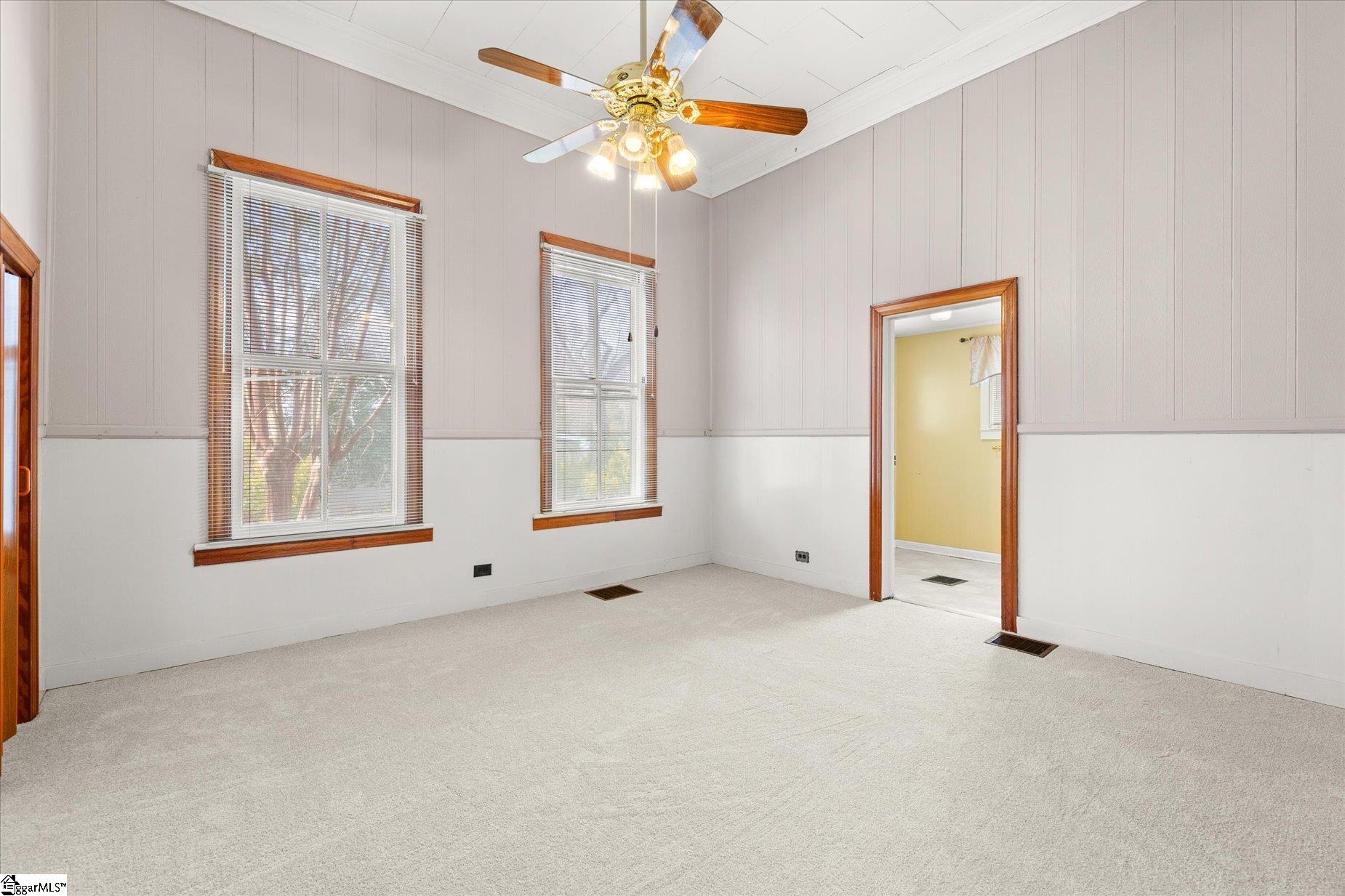 302 W Hampton Avenue Property Photo 15