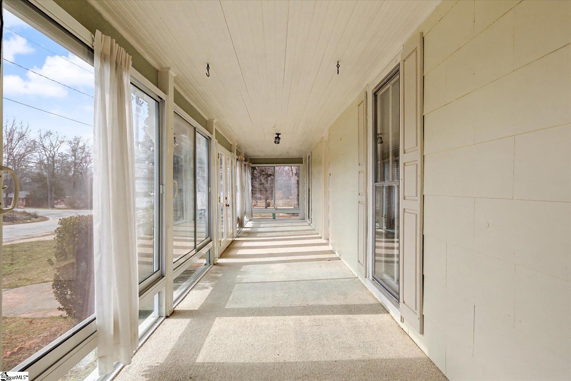 302 W Hampton Avenue Property Photo 45