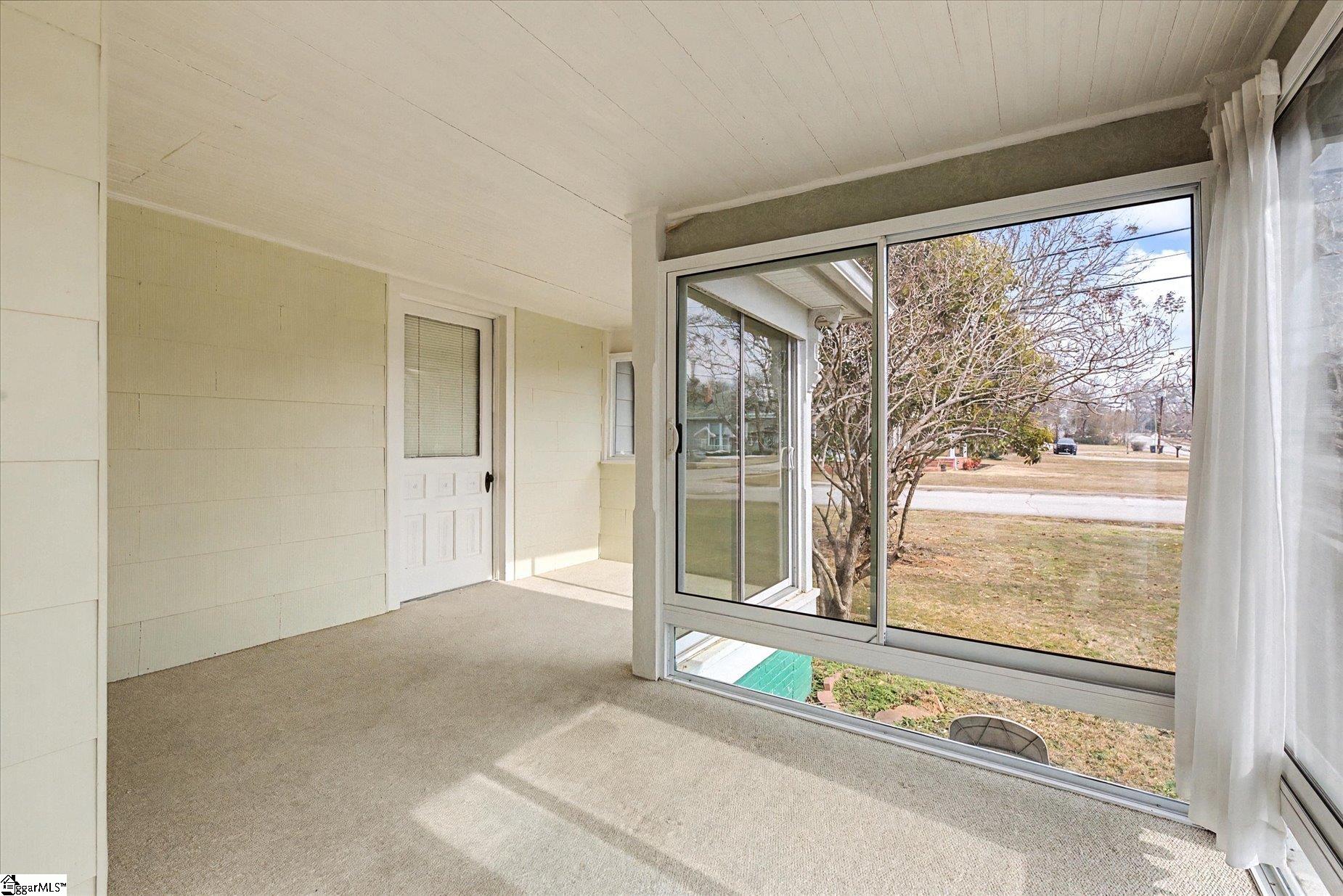 302 W Hampton Avenue Property Photo 46