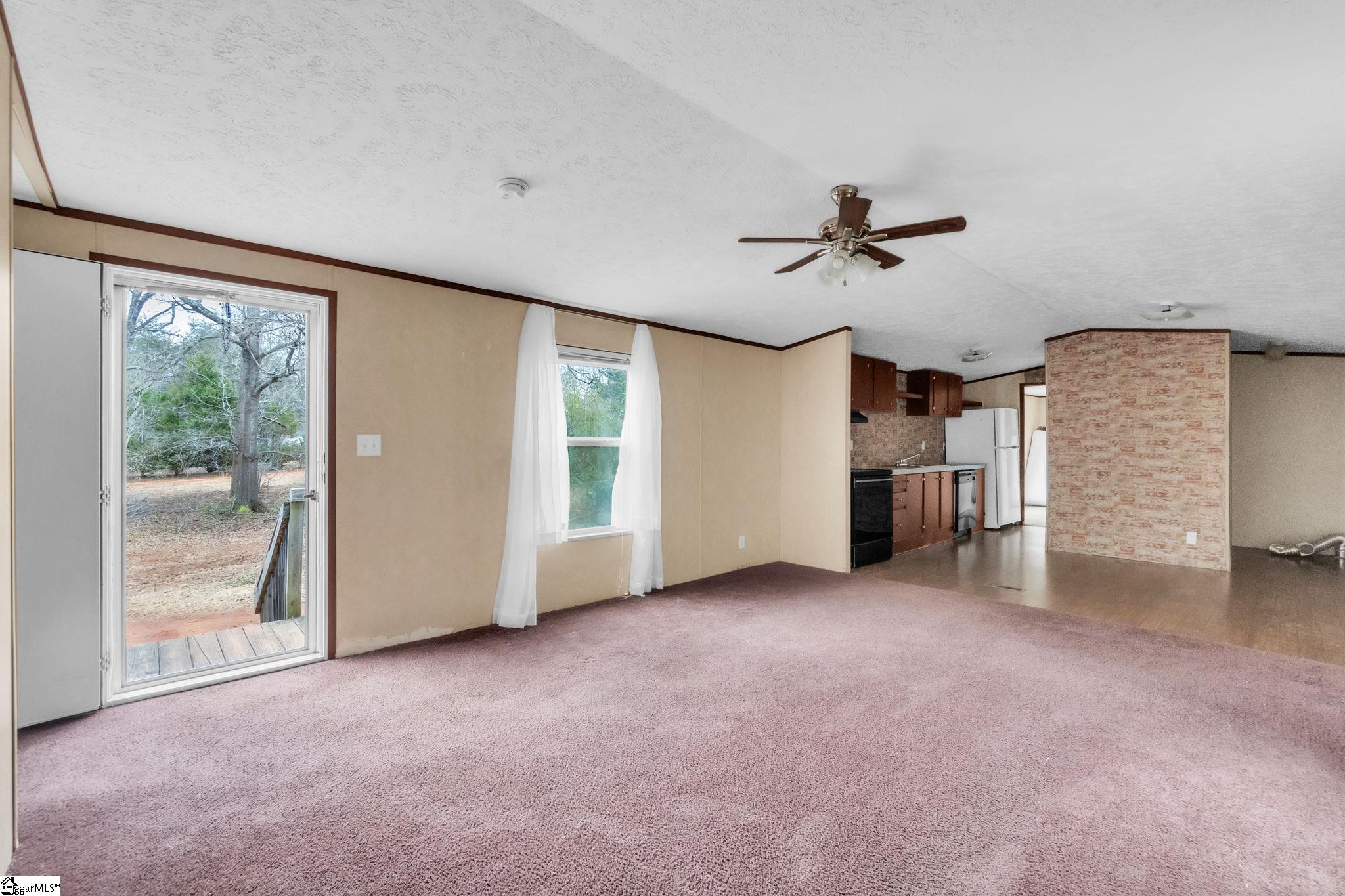 145 Shaw Ridge Property Photo 3