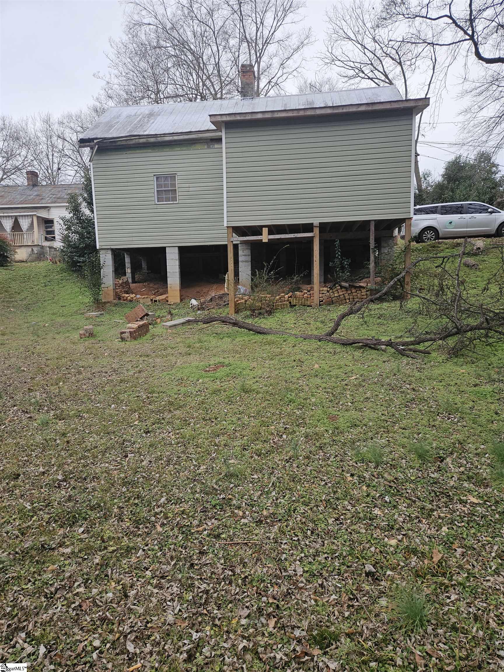 1582079 Property Photo 5