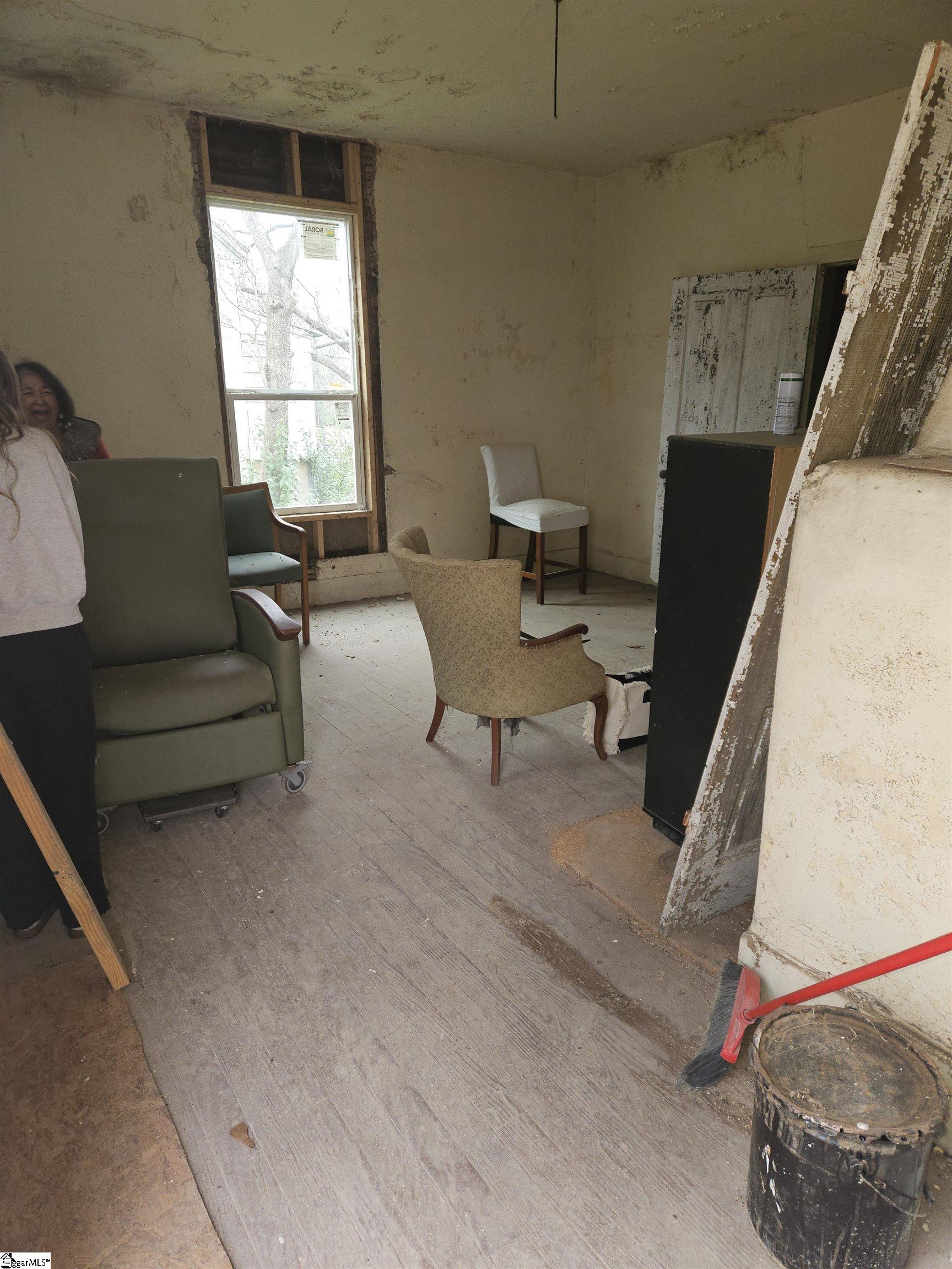 1582079 Property Photo 13