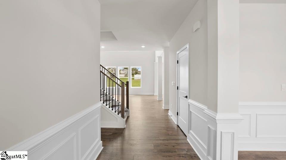 1016 Alder Pond Drive Property Photo 5
