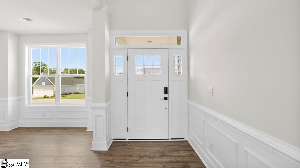 1016 Alder Pond Drive Property Photo 6